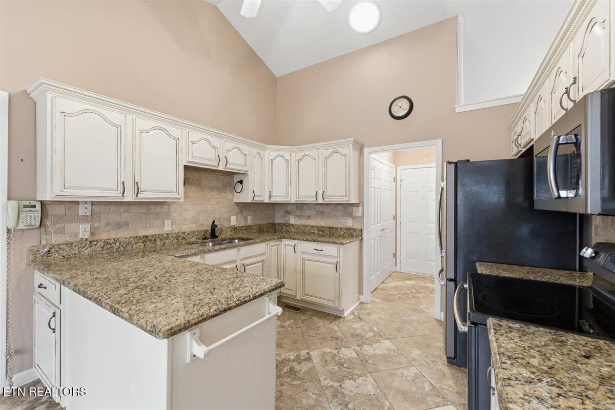 111 Kawatuska Way Loudon TN 37774