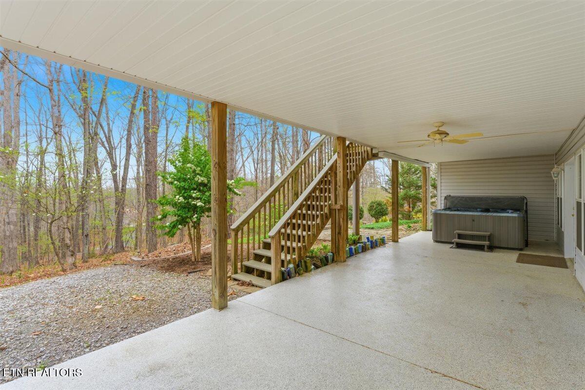 111 Kawatuska Way Loudon TN 37774