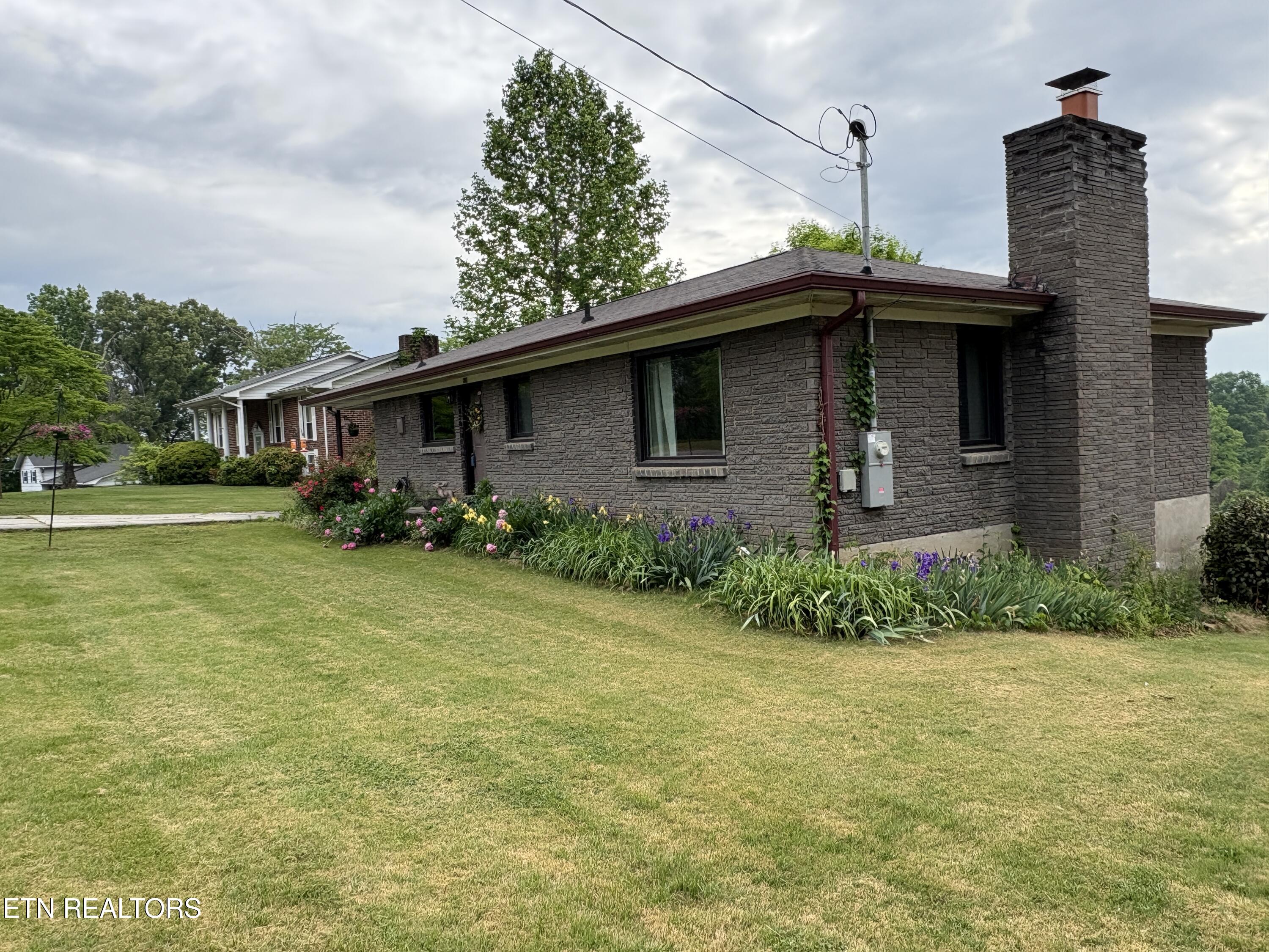 826 Patton Ferry Road Kingston TN 37763