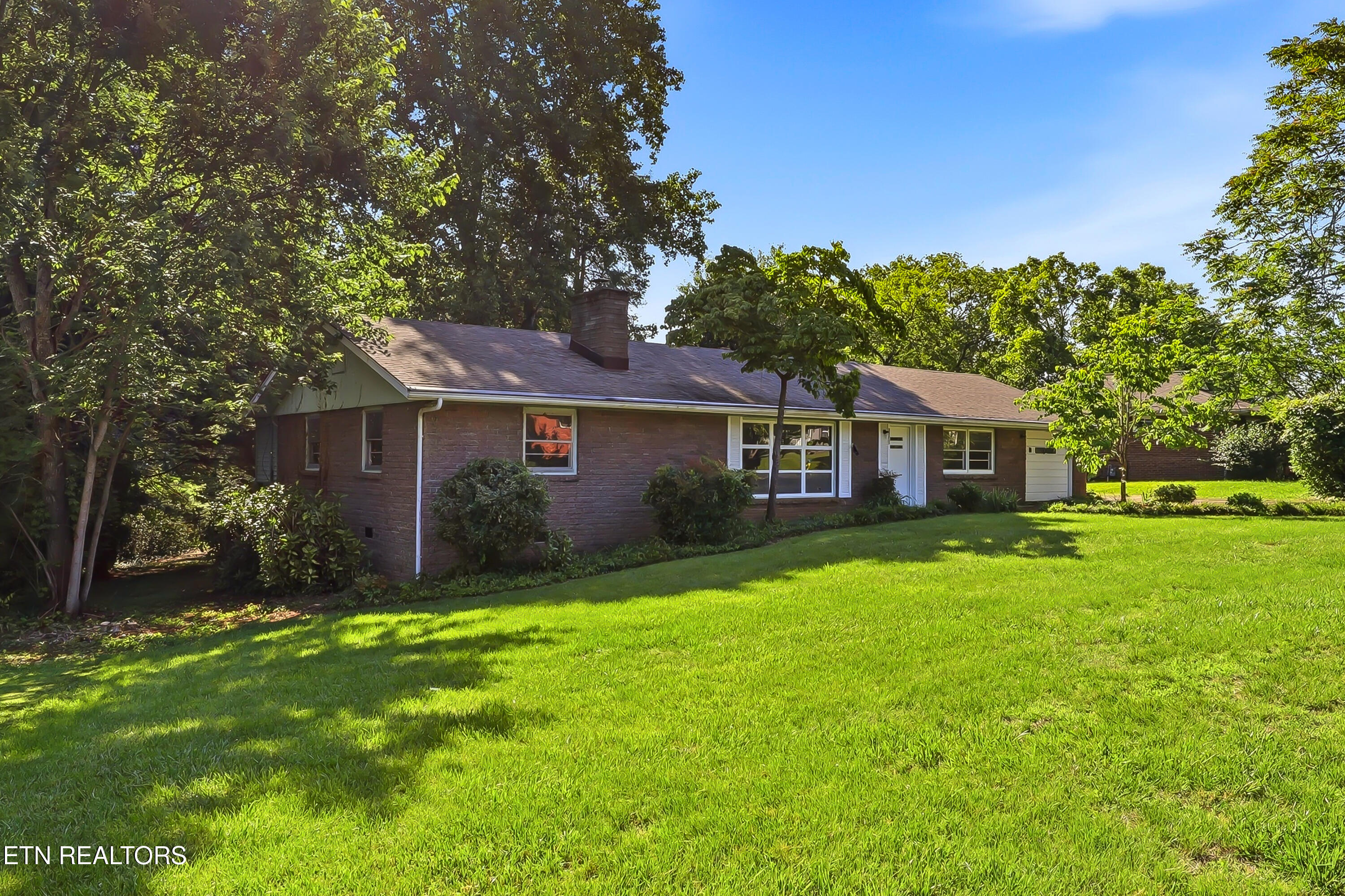 5330 NE Lavesta Road Knoxville TN 37918