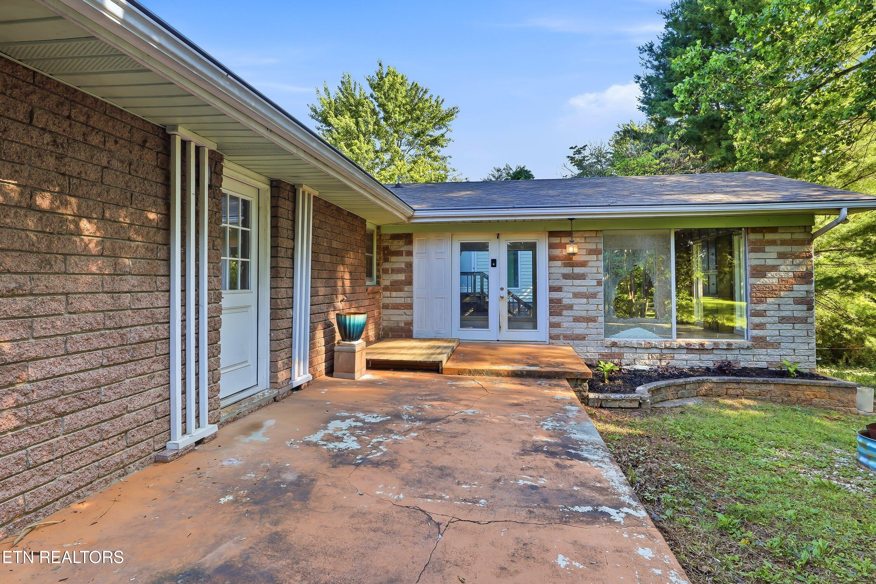 5330 NE Lavesta Road Knoxville TN 37918