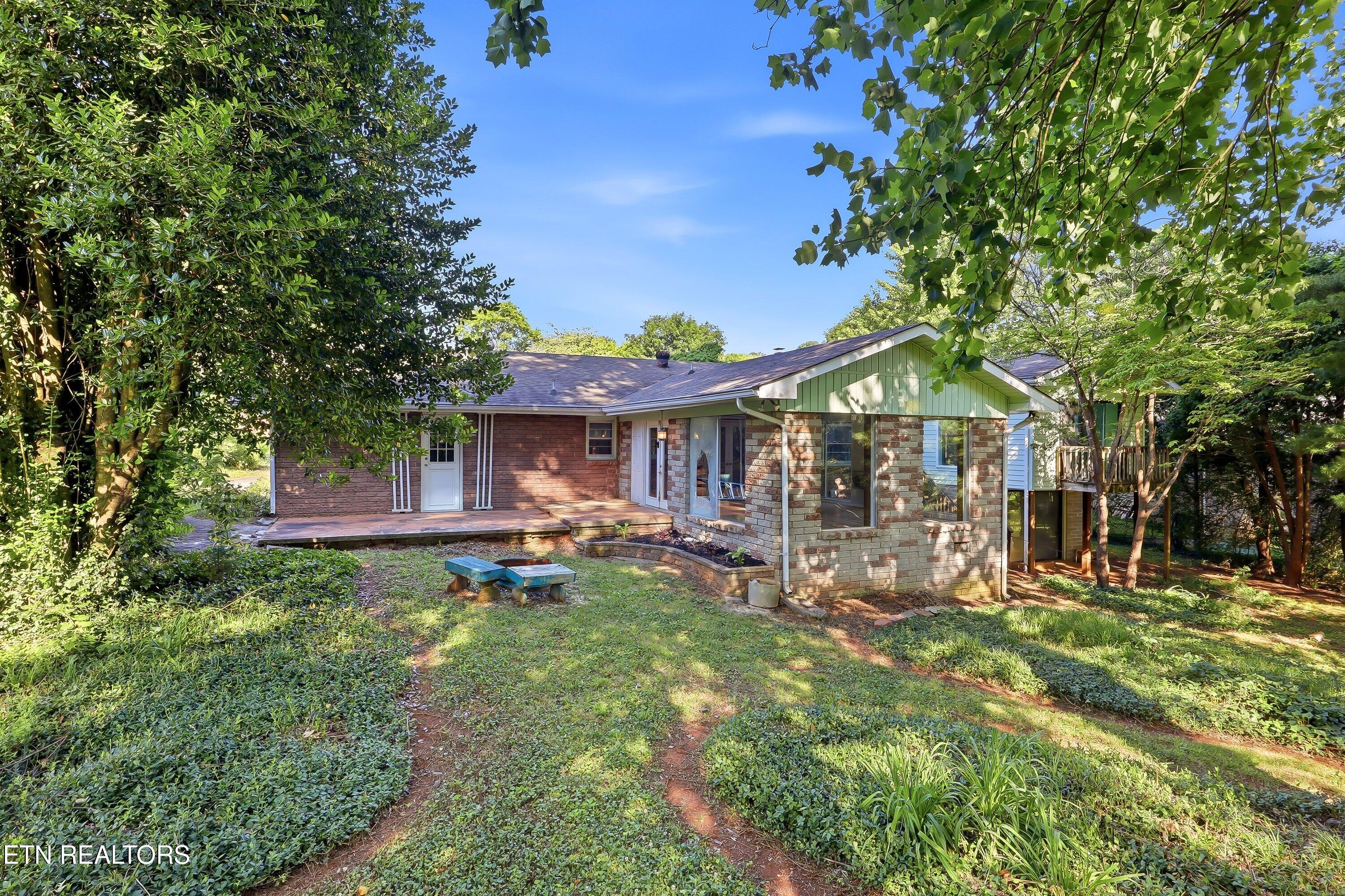 5330 NE Lavesta Road Knoxville TN 37918