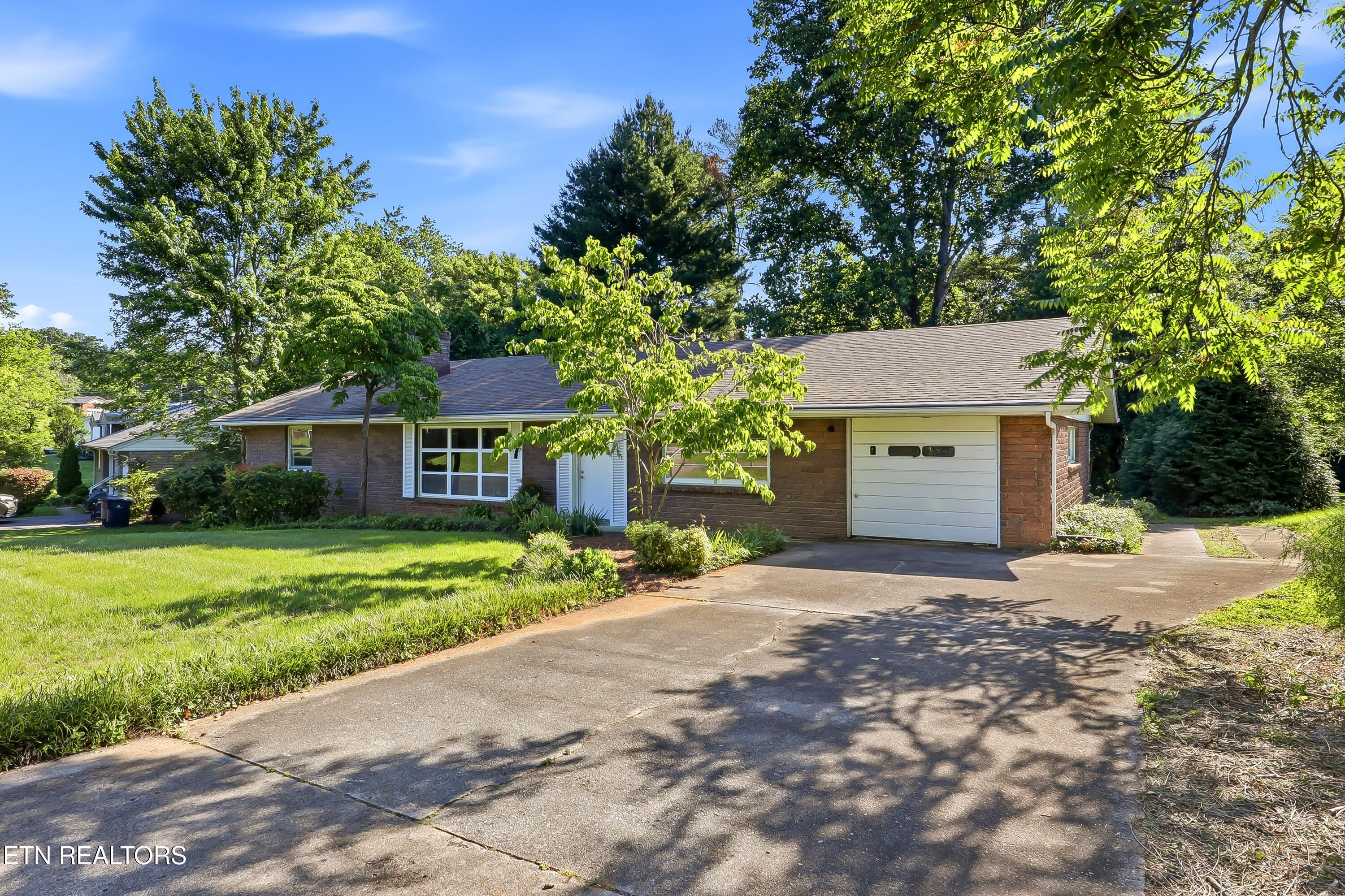 5330 NE Lavesta Road Knoxville TN 37918
