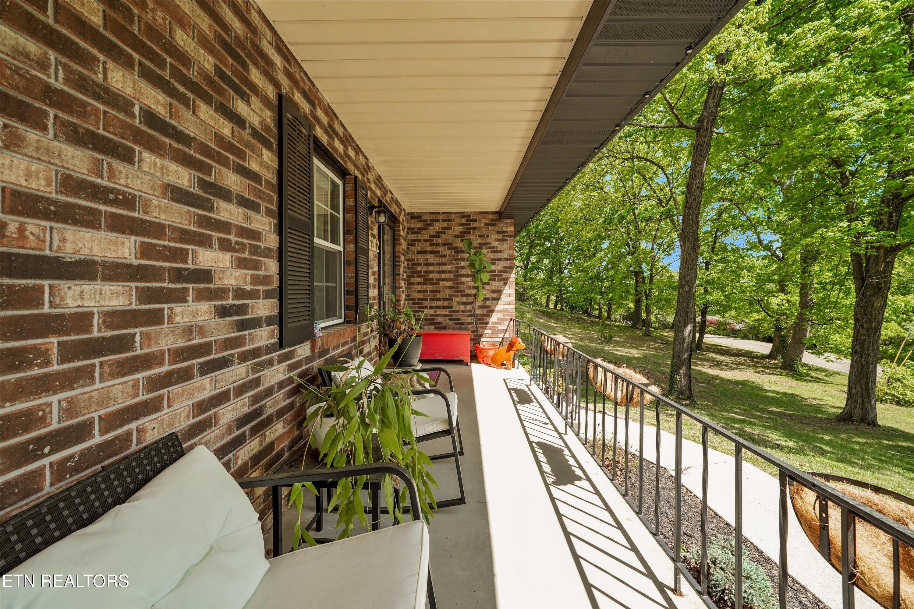 6202 Grove Drive Knoxville TN 37918