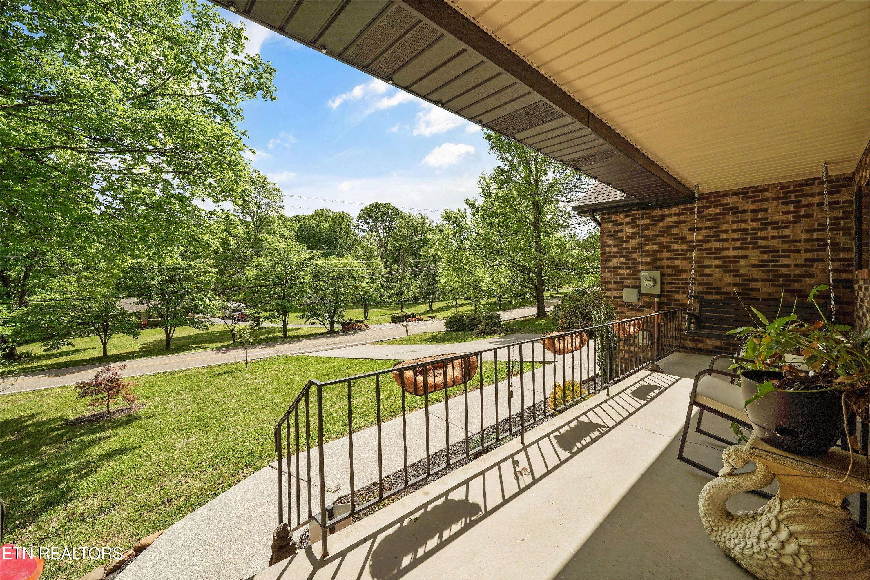 6202 Grove Drive Knoxville TN 37918