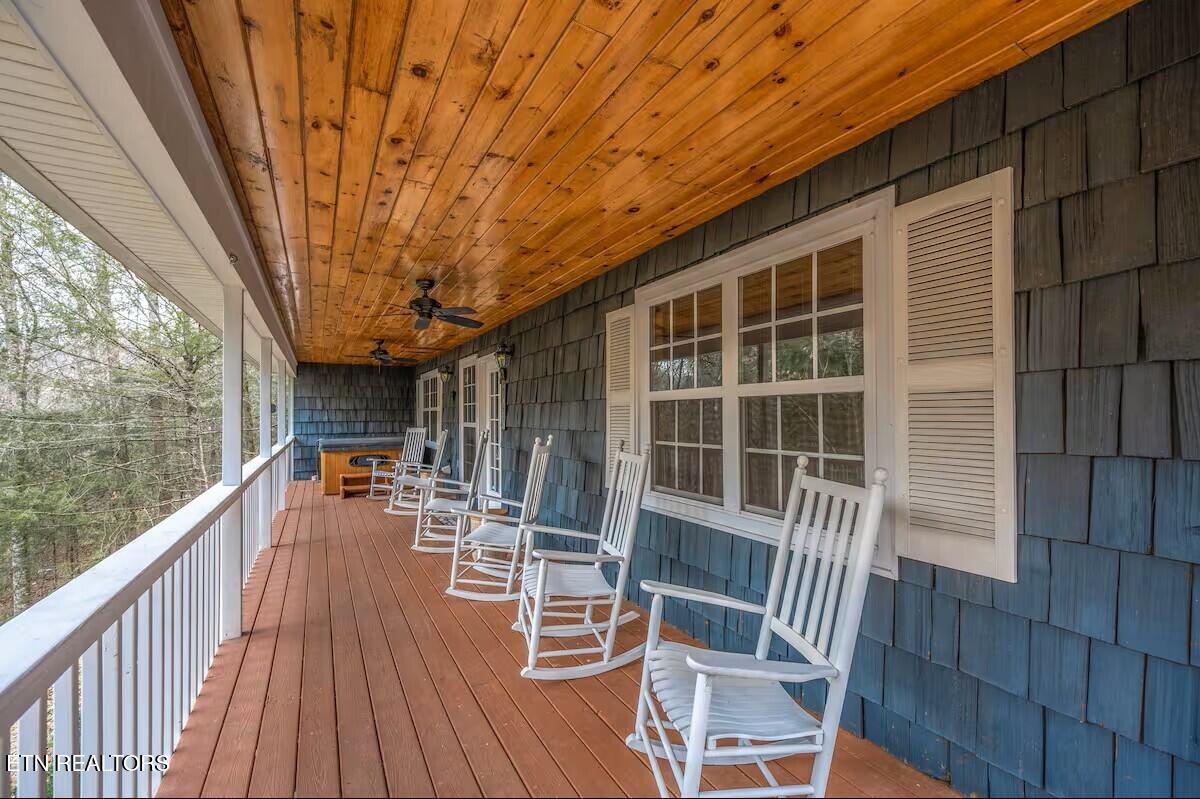 2203 Woodcock Trail Sevierville TN 37876