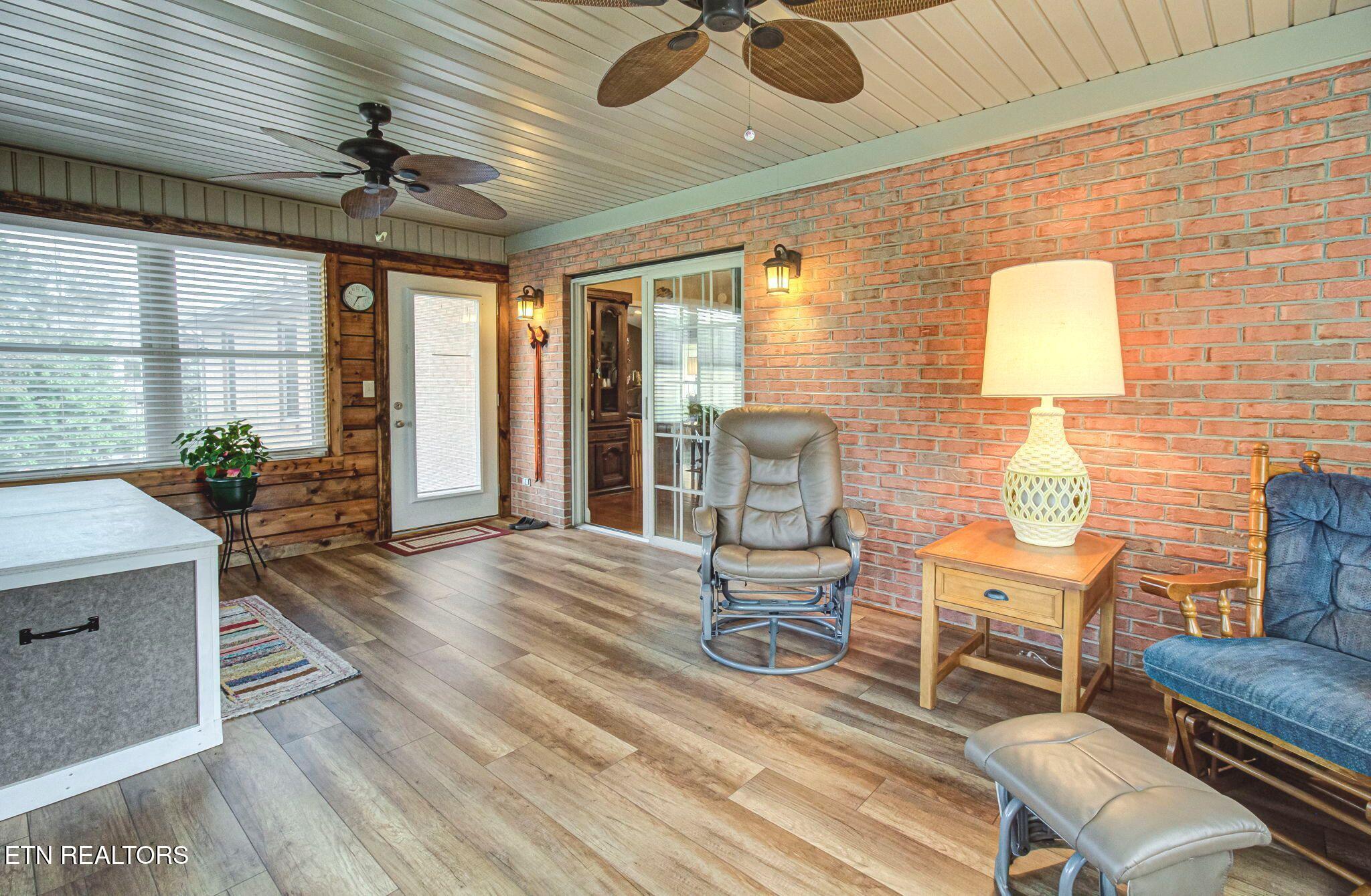 3090 Shaconage Trail Sevierville TN 37876