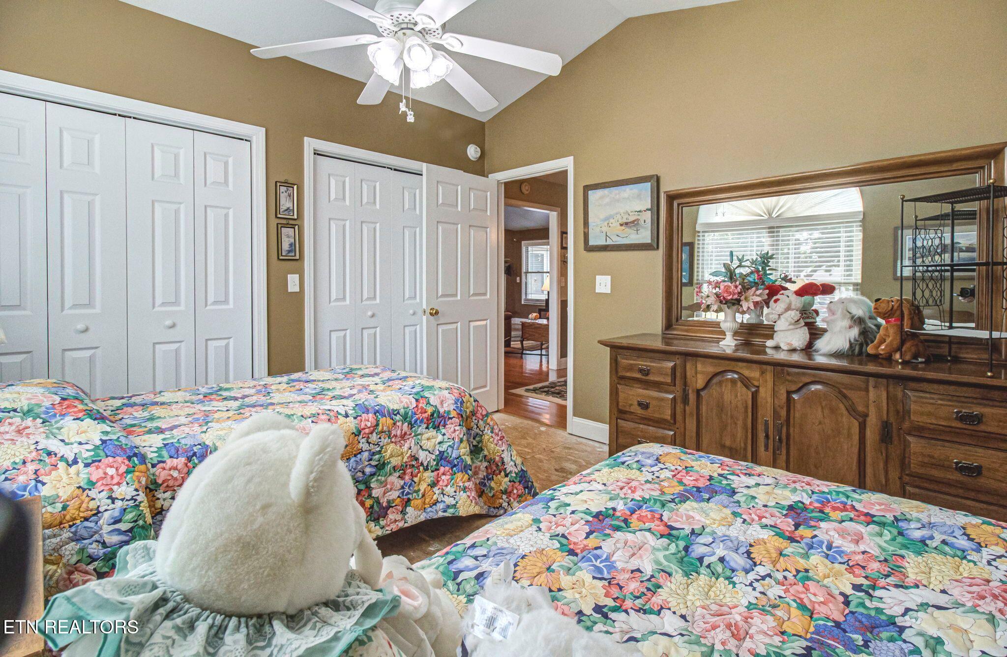 3090 Shaconage Trail Sevierville TN 37876