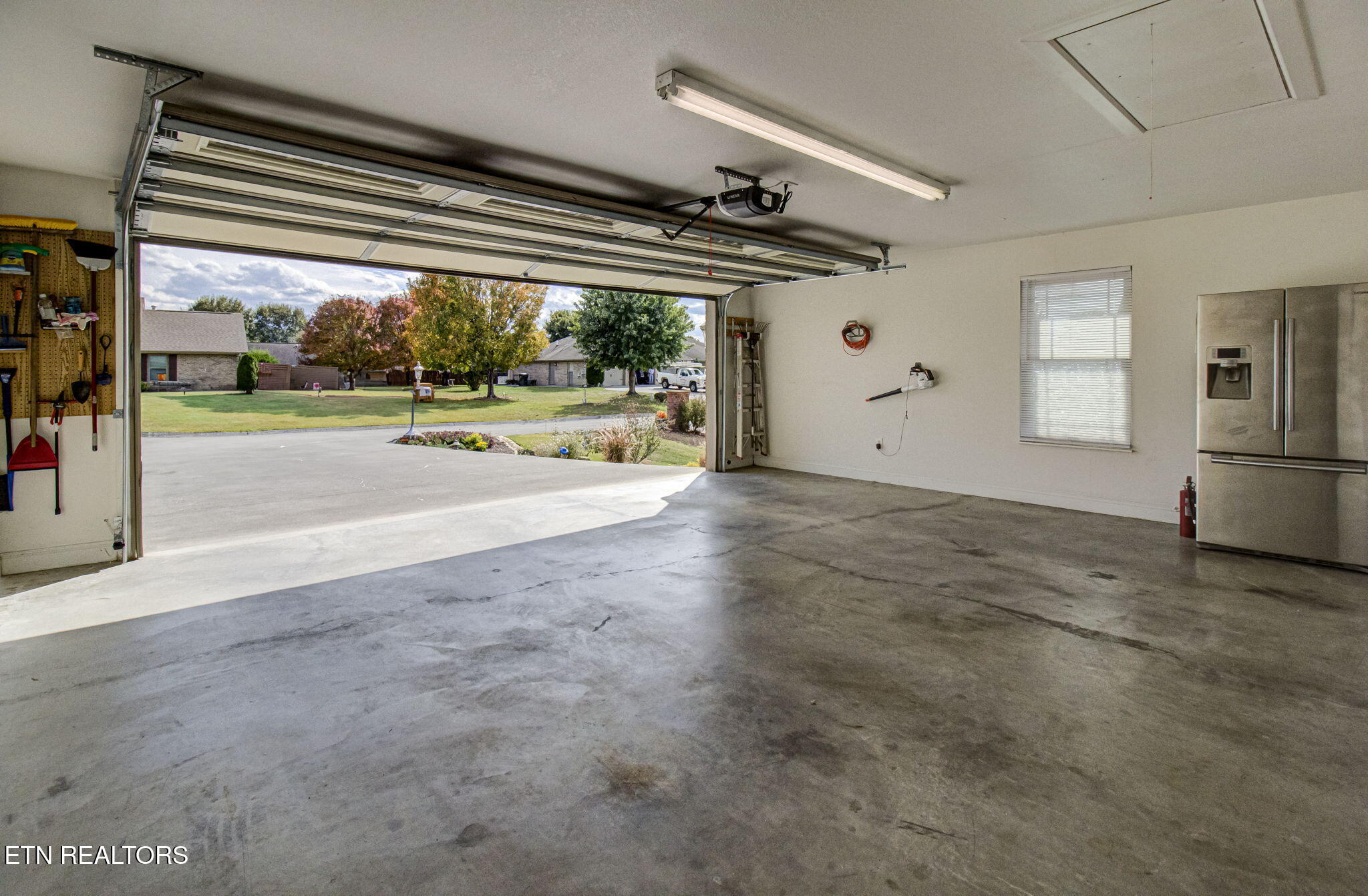 3090 Shaconage Trail Sevierville TN 37876