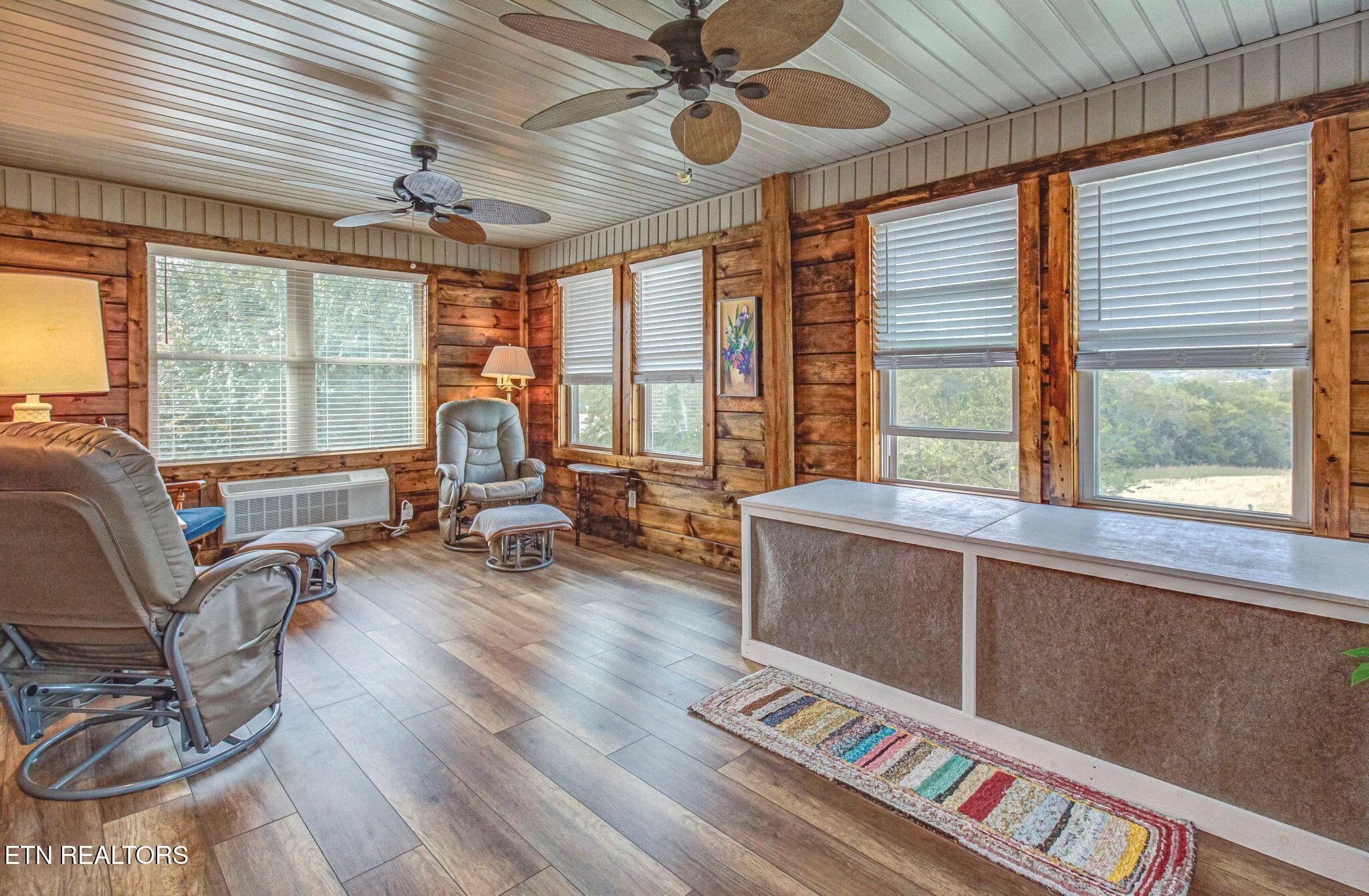 3090 Shaconage Trail Sevierville TN 37876