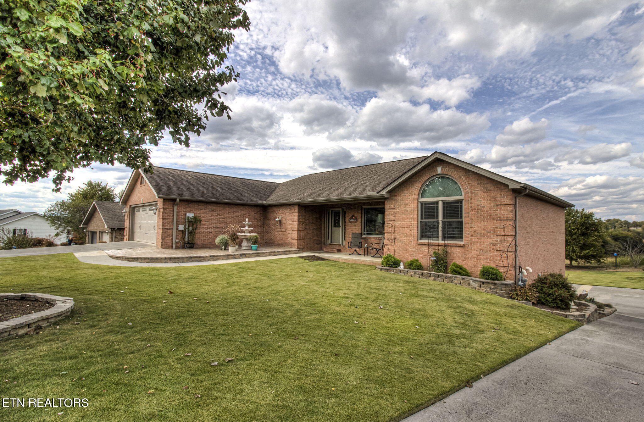3090 Shaconage Trail Sevierville TN 37876
