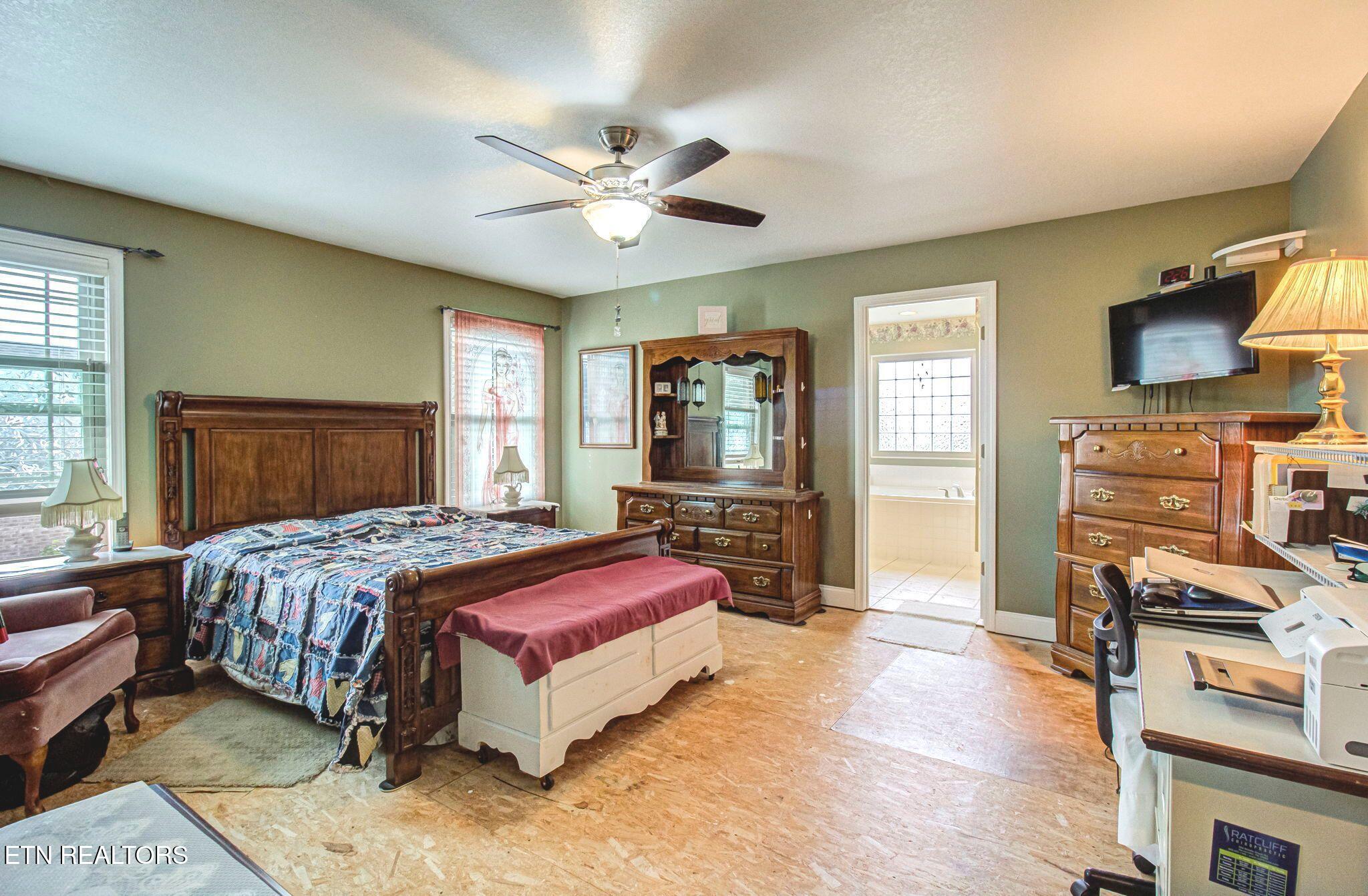 3090 Shaconage Trail Sevierville TN 37876