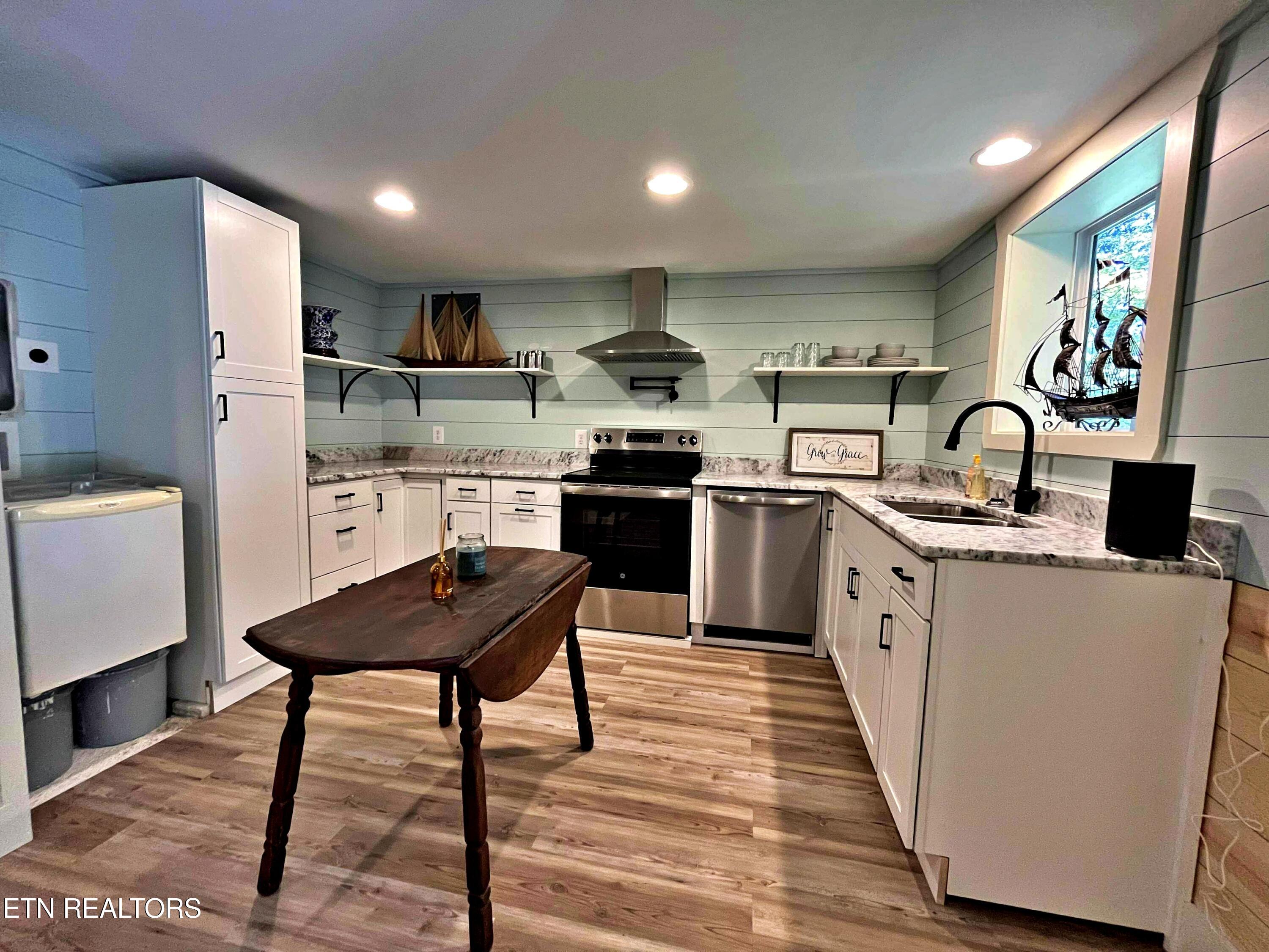 282 White Oak Drive Decatur TN 37322