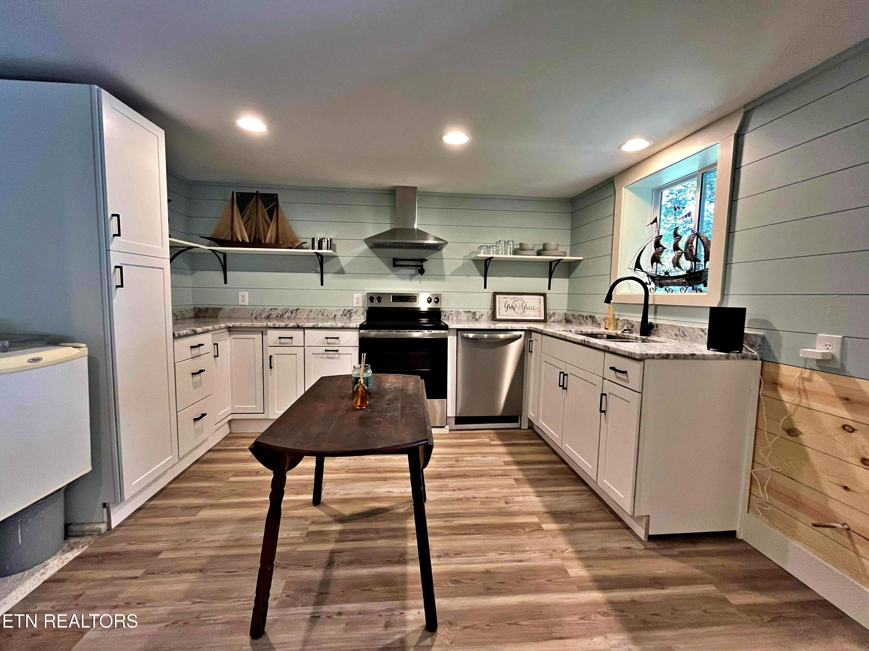 282 White Oak Drive Decatur TN 37322