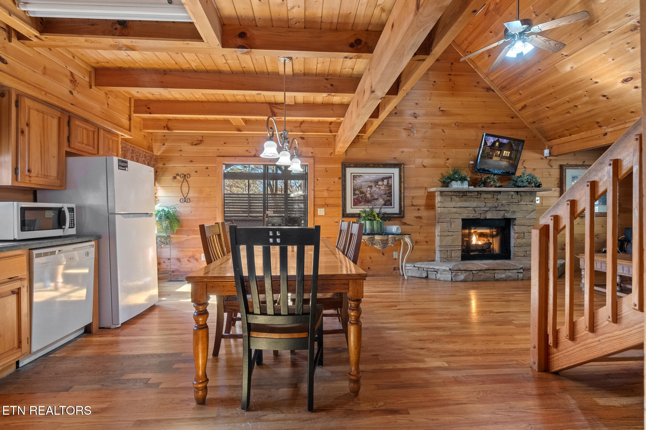 448 Silver Maple Lane Gatlinburg TN 37738