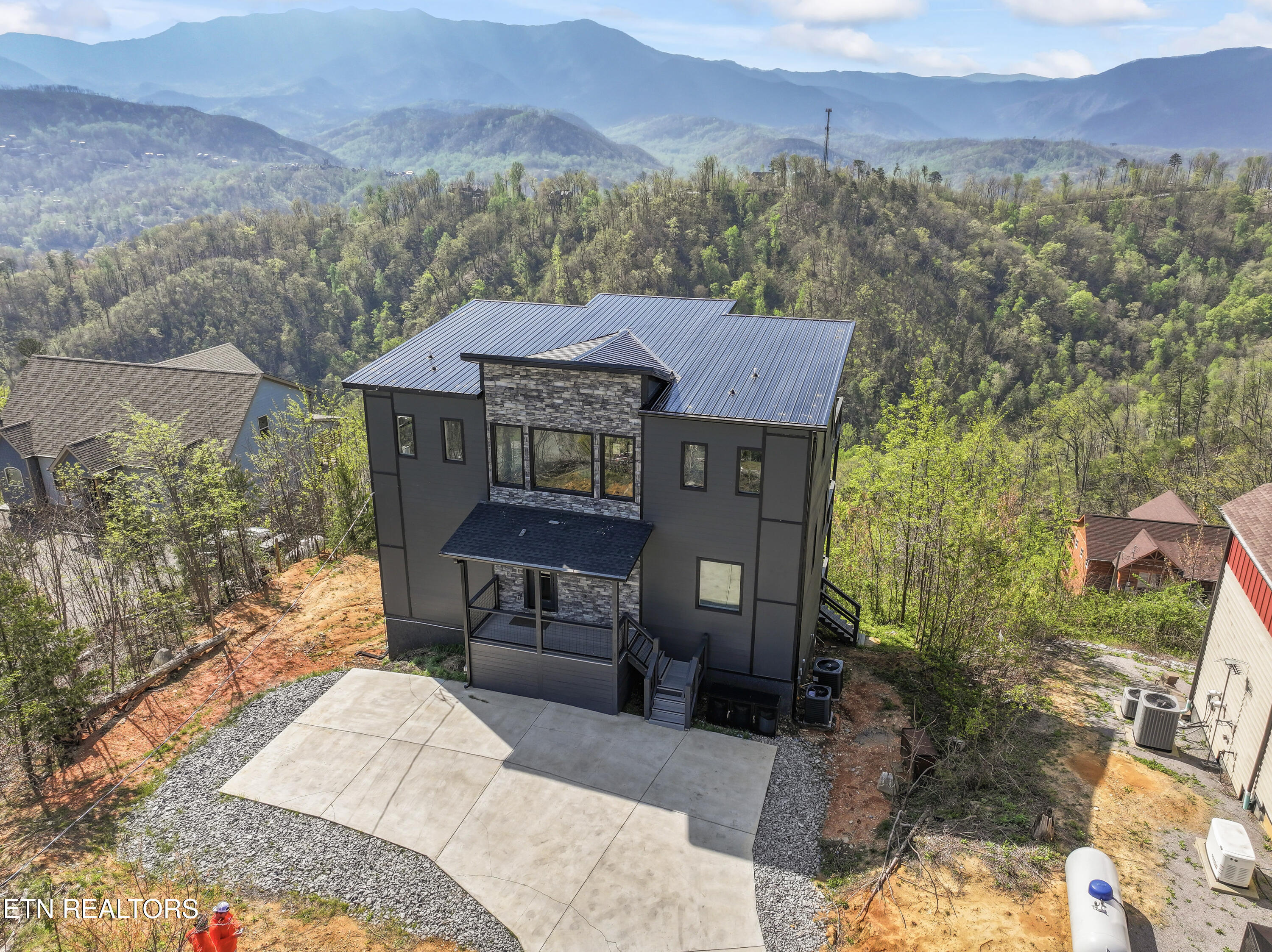 896 Chalet Village Boulevard Boulevard Gatlinburg TN 37738