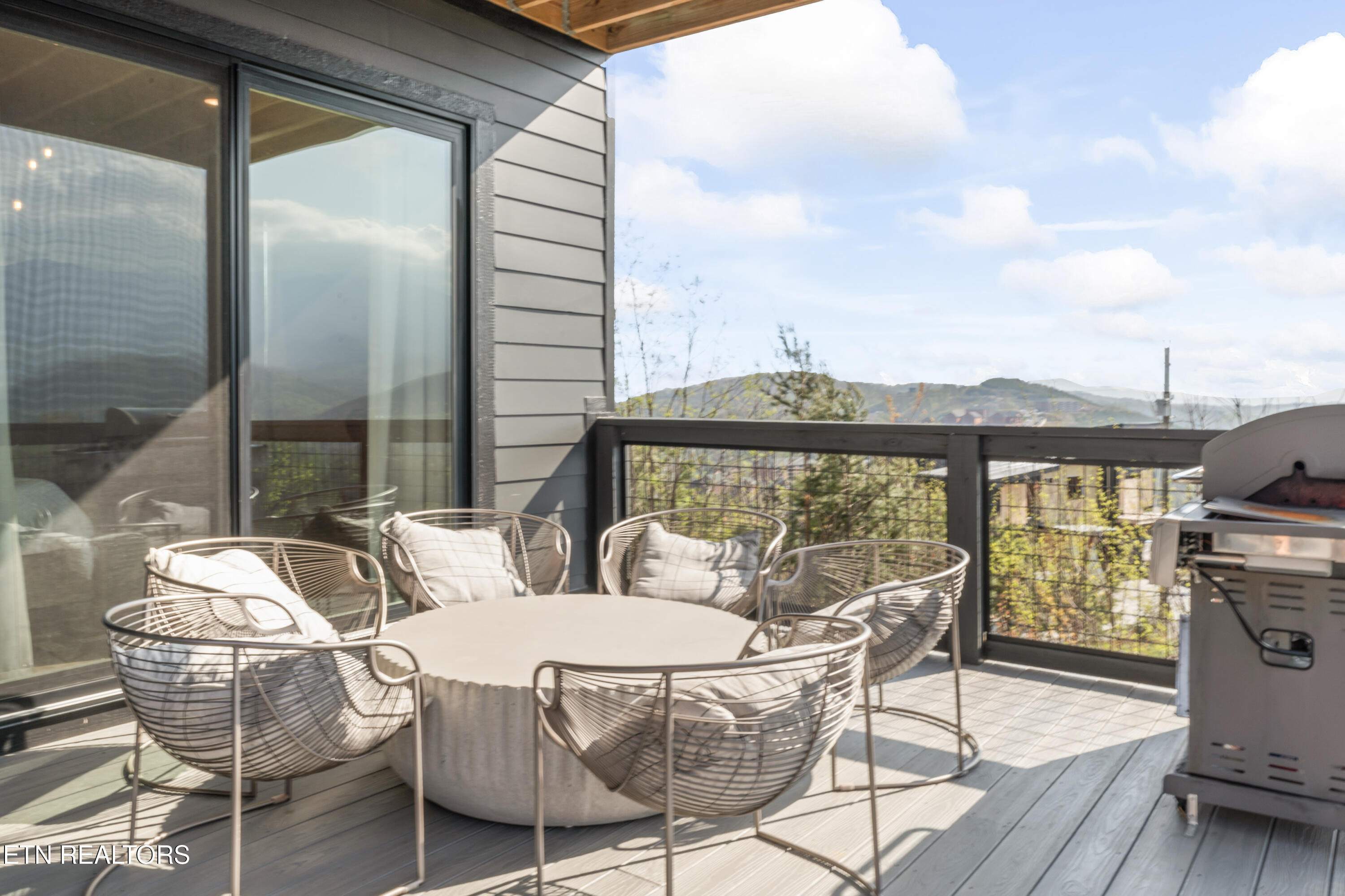 896 Chalet Village Boulevard Boulevard Gatlinburg TN 37738