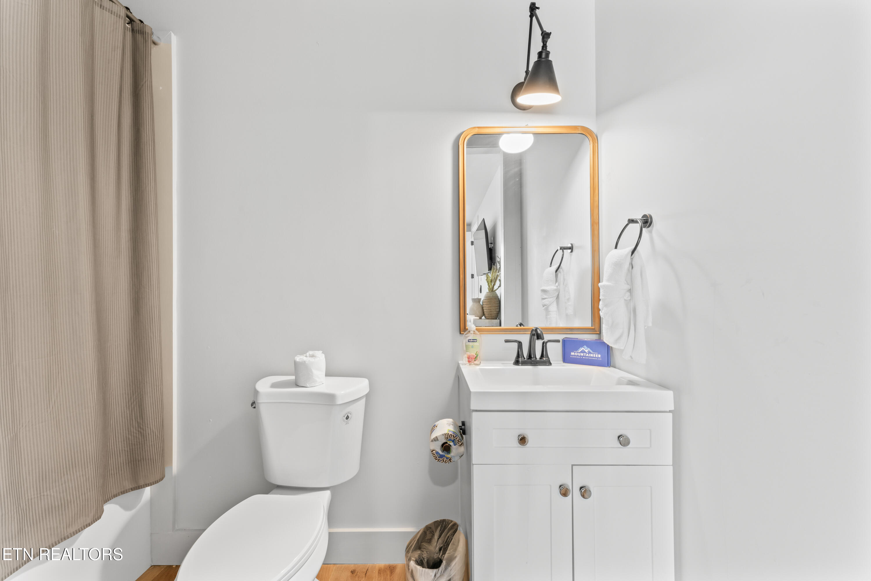 896 Chalet Village Boulevard Boulevard Gatlinburg TN 37738