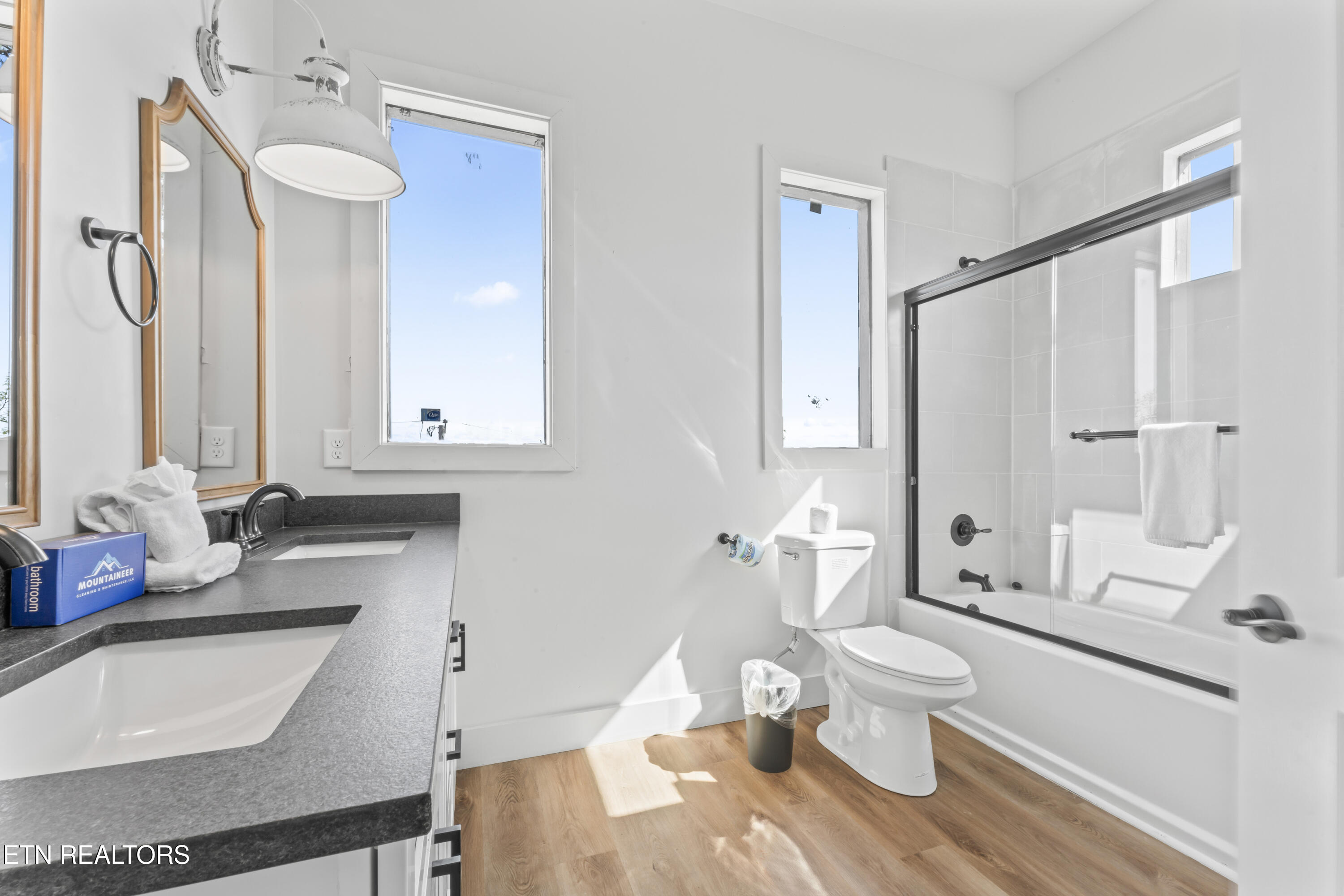 896 Chalet Village Boulevard Boulevard Gatlinburg TN 37738