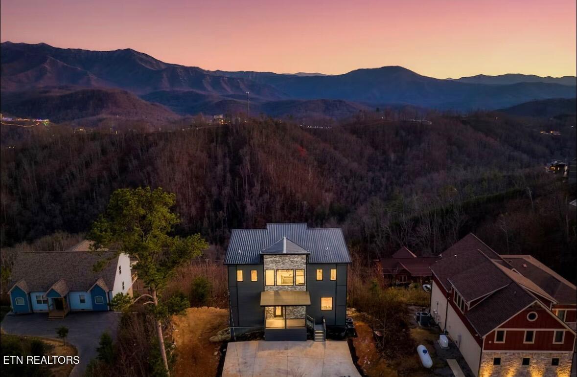 896 Chalet Village Boulevard Boulevard Gatlinburg TN 37738