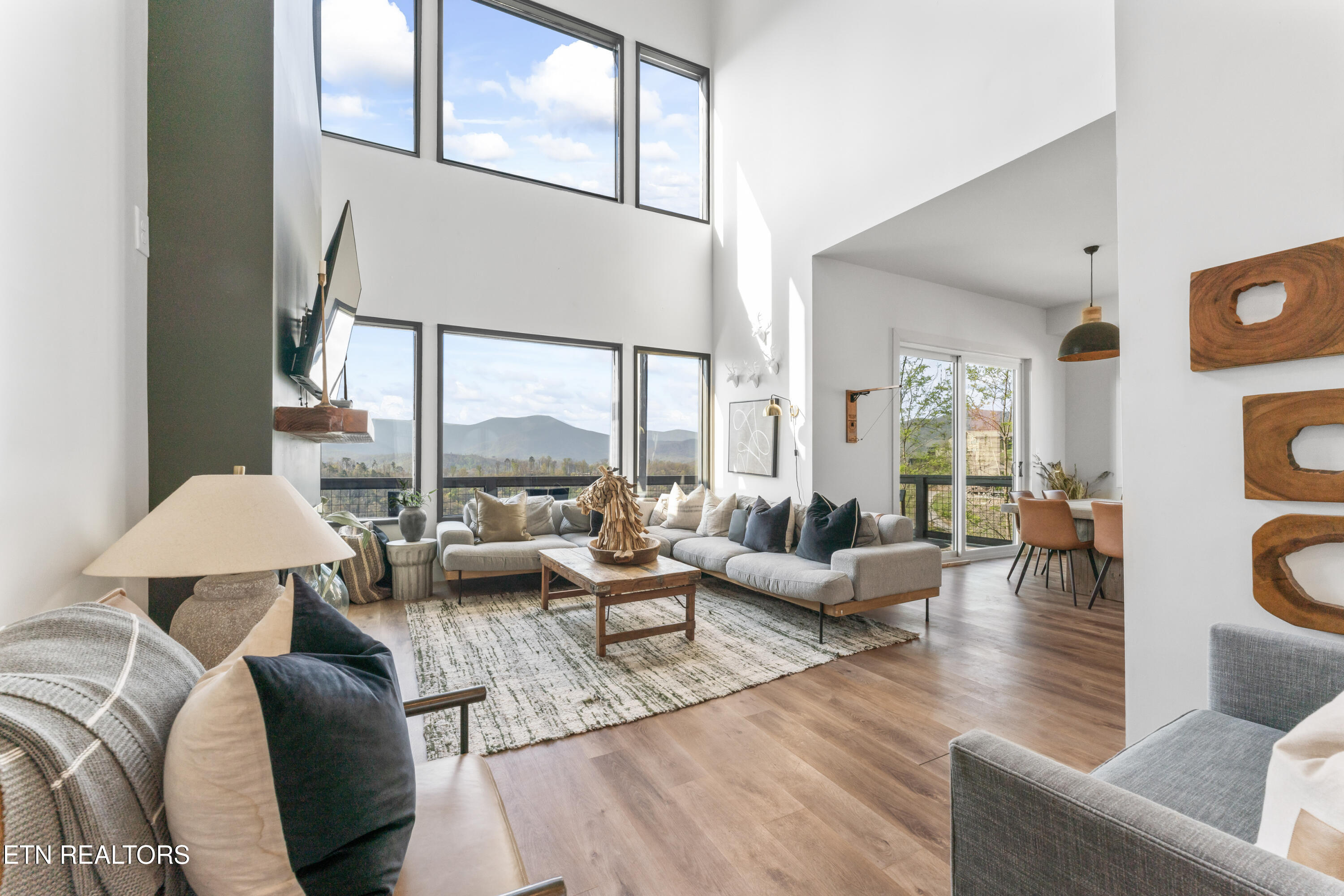 896 Chalet Village Boulevard Boulevard Gatlinburg TN 37738