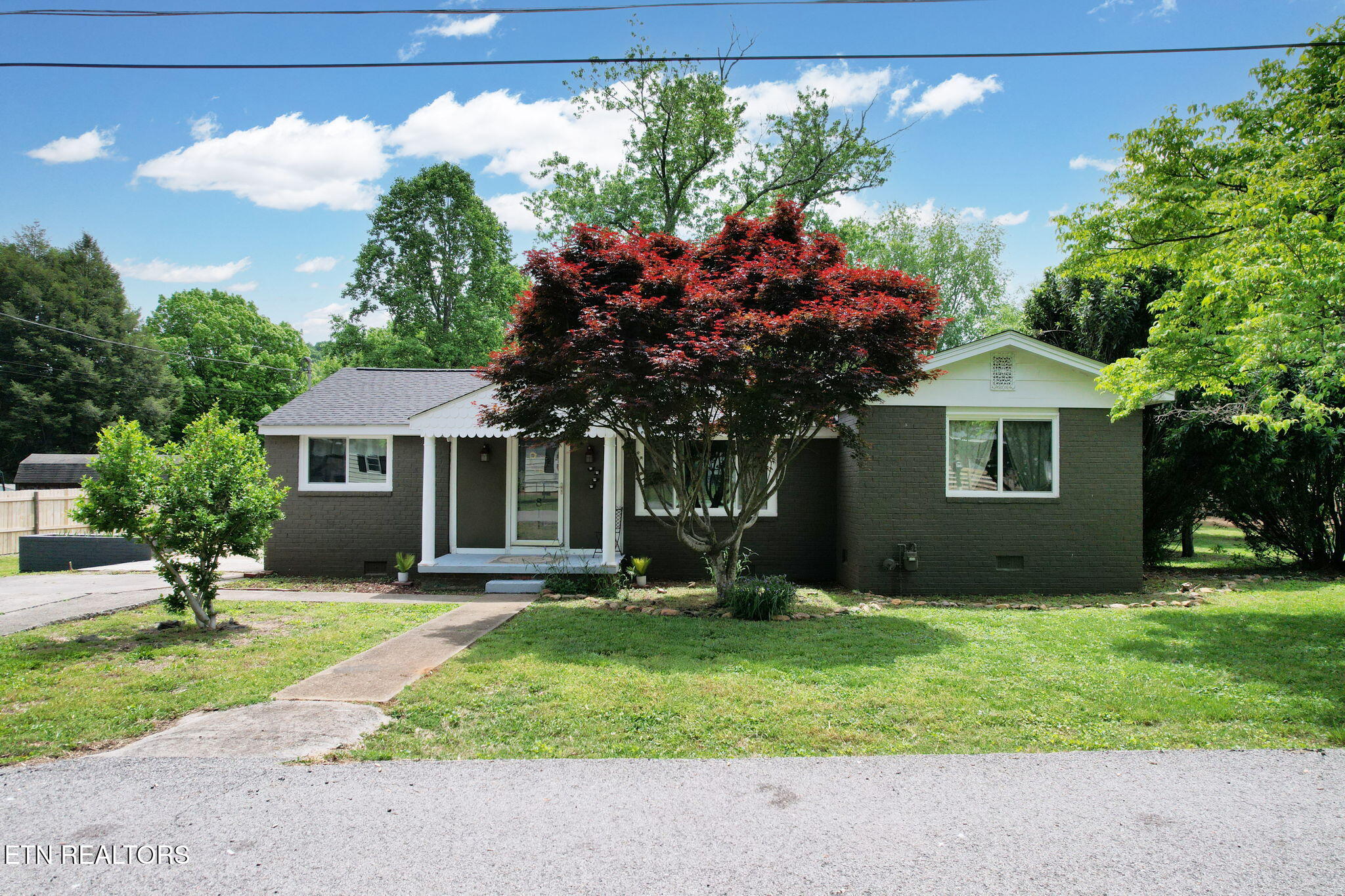 811 Tennal Street Athens TN 37303
