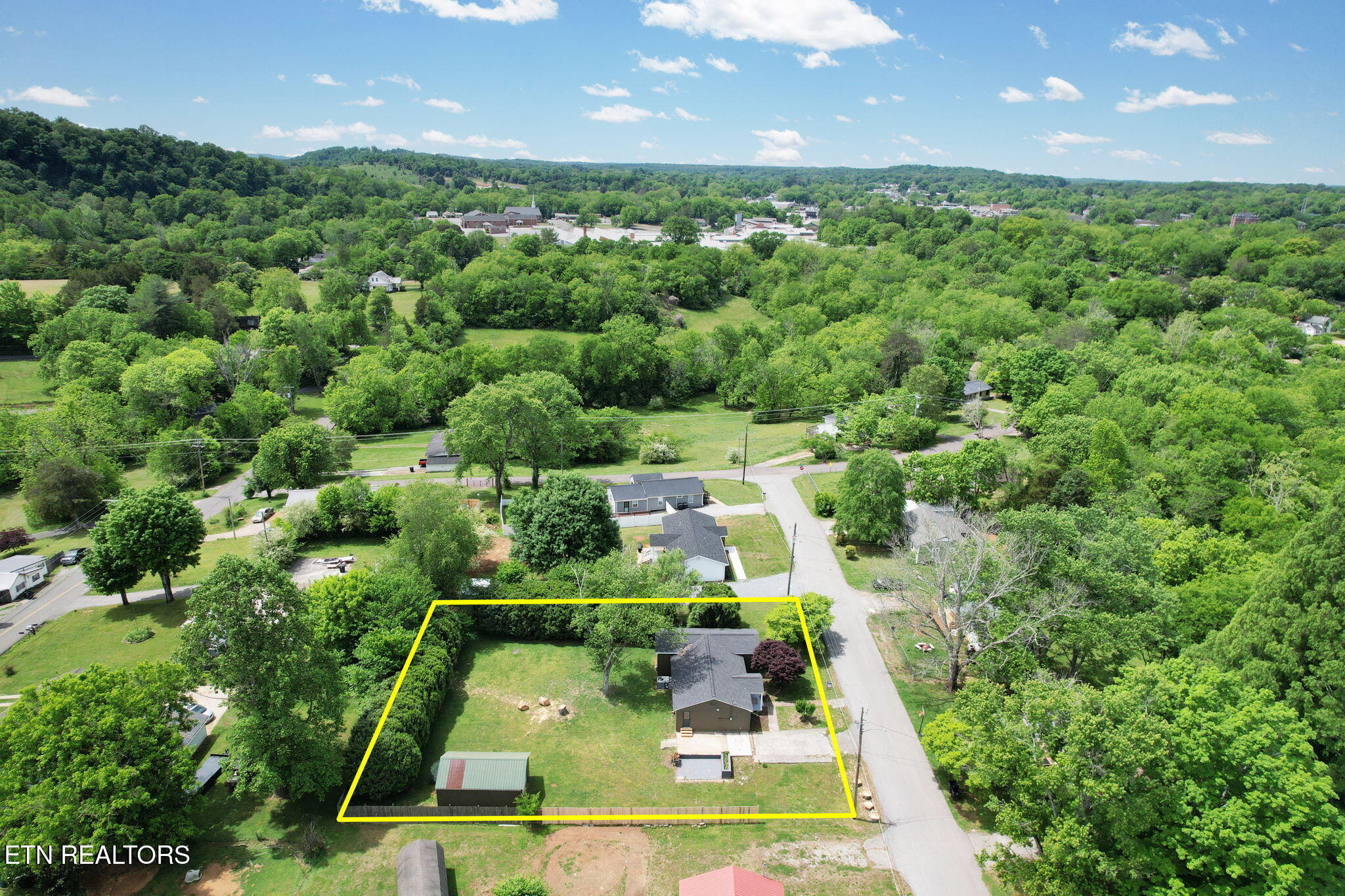 811 Tennal Street Athens TN 37303