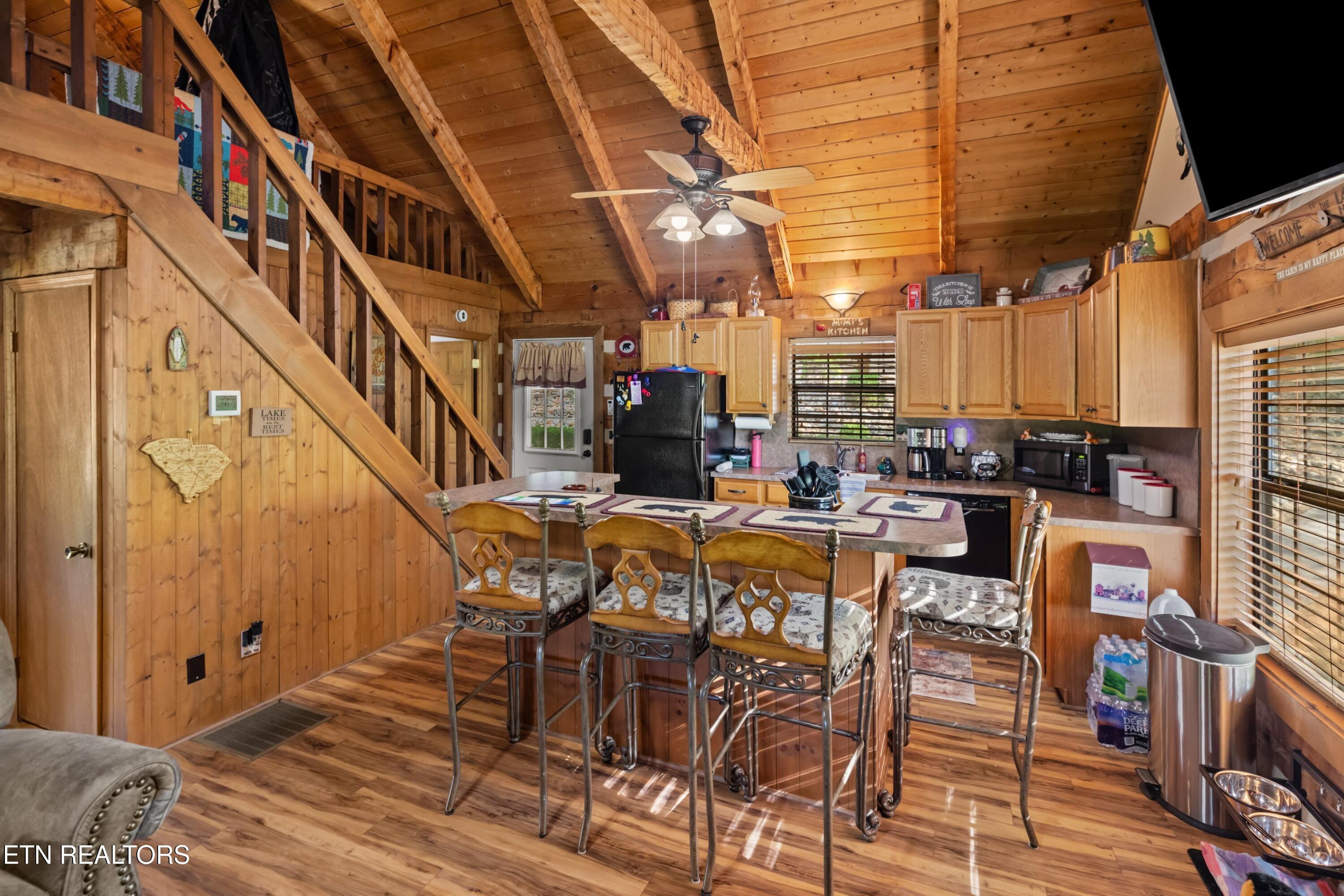 1055 Dean Circle Dandridge TN 37725