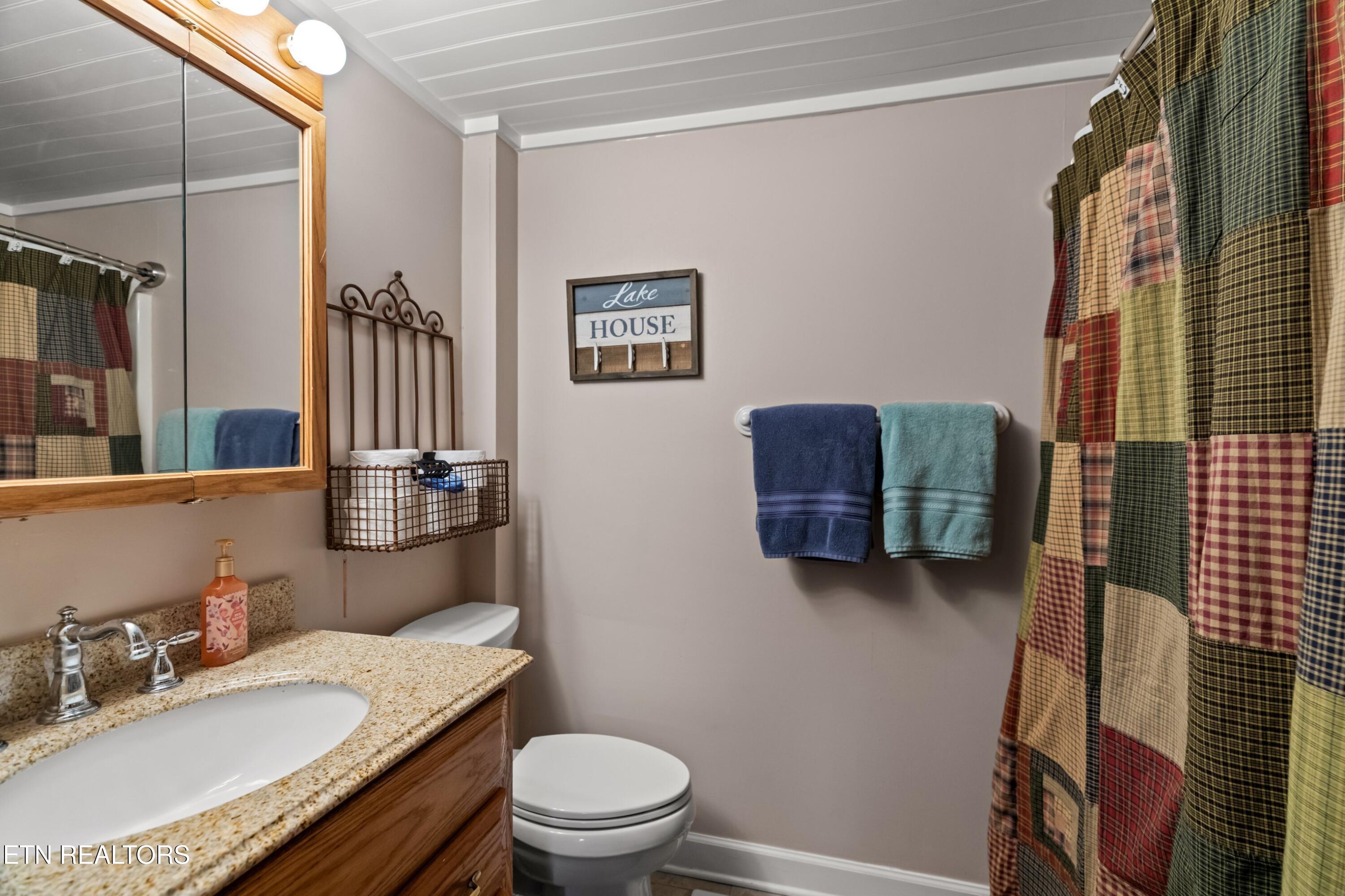 1055 Dean Circle Dandridge TN 37725