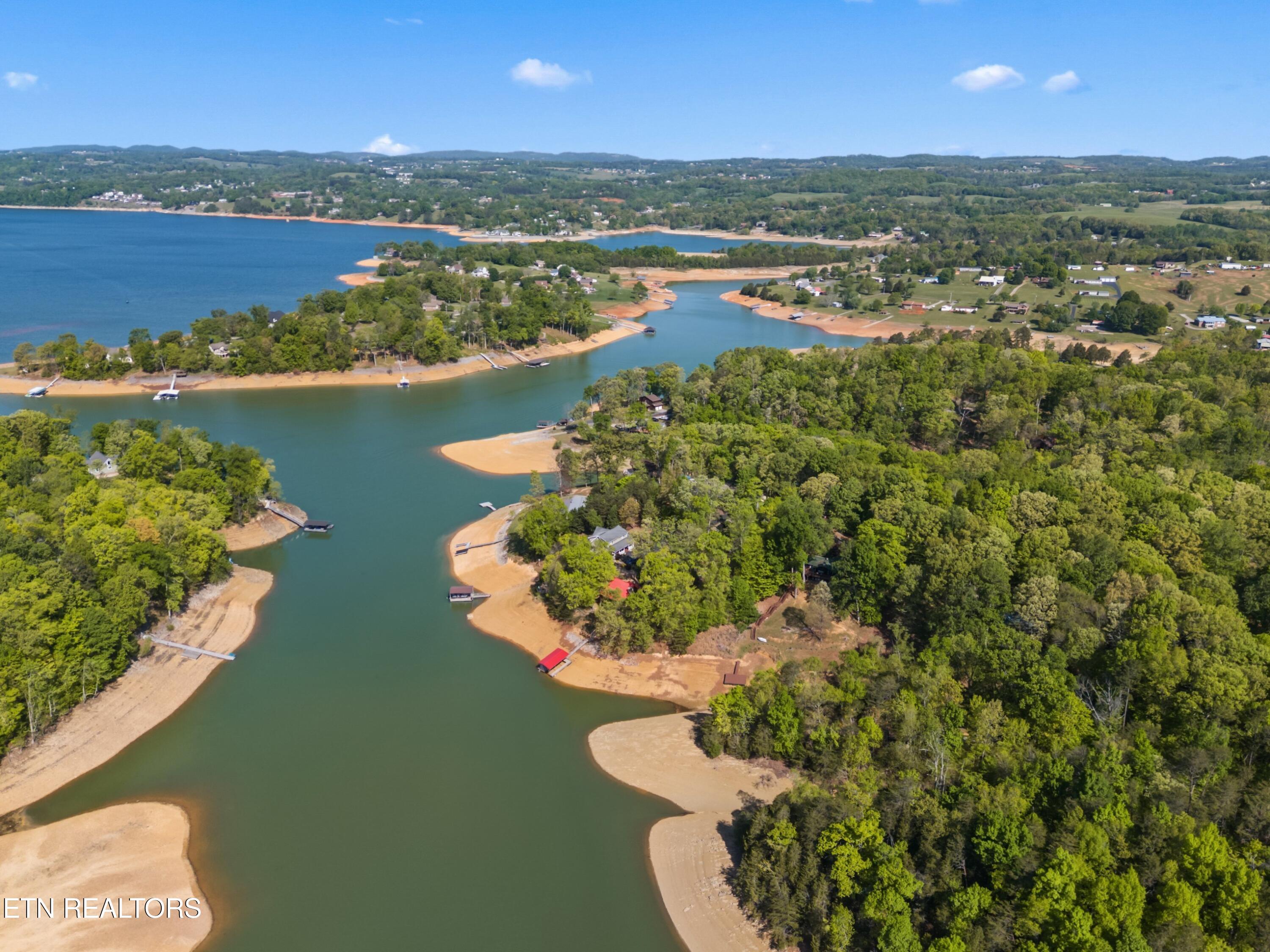 1055 Dean Circle Dandridge TN 37725