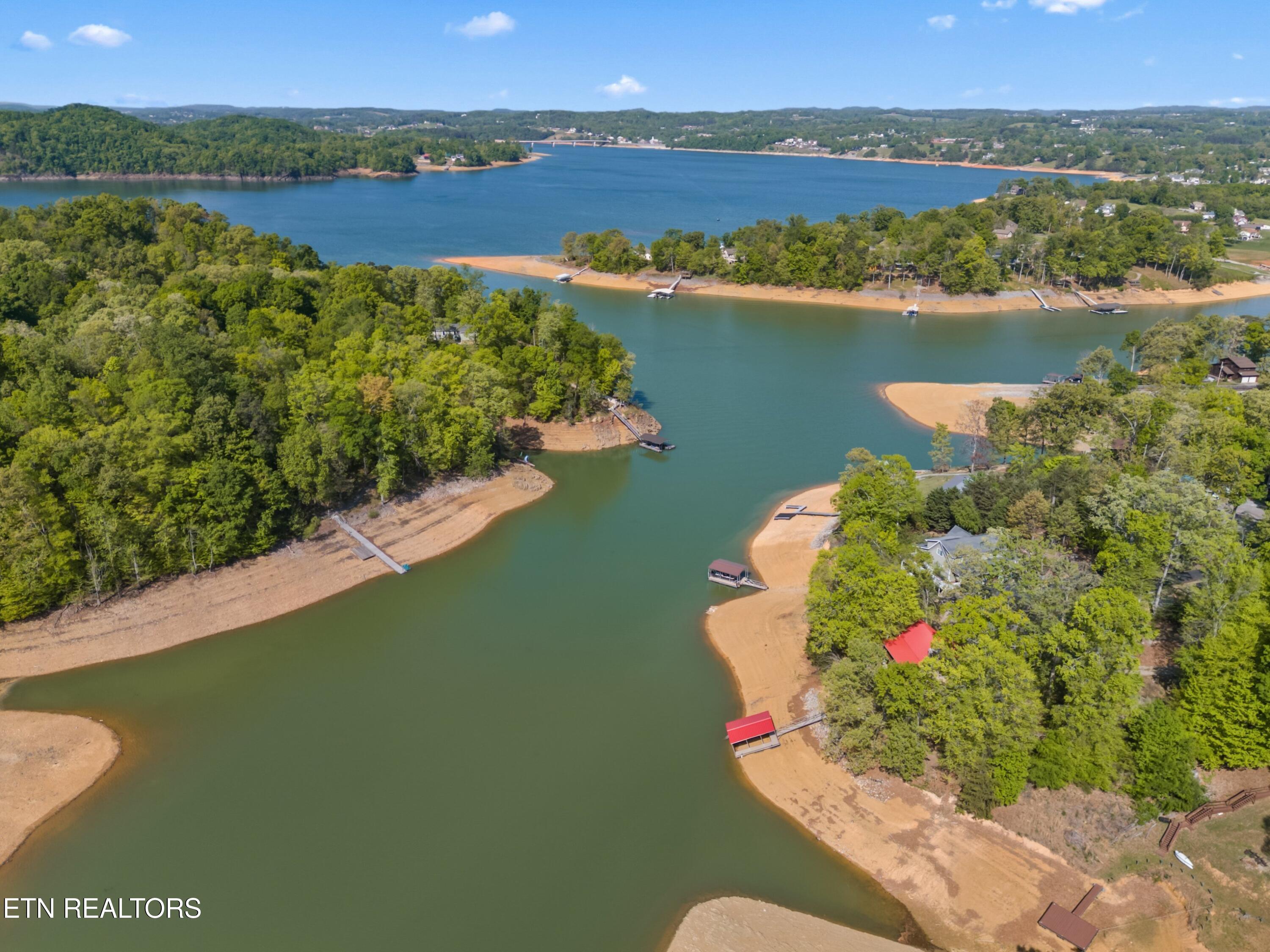 1055 Dean Circle Dandridge TN 37725