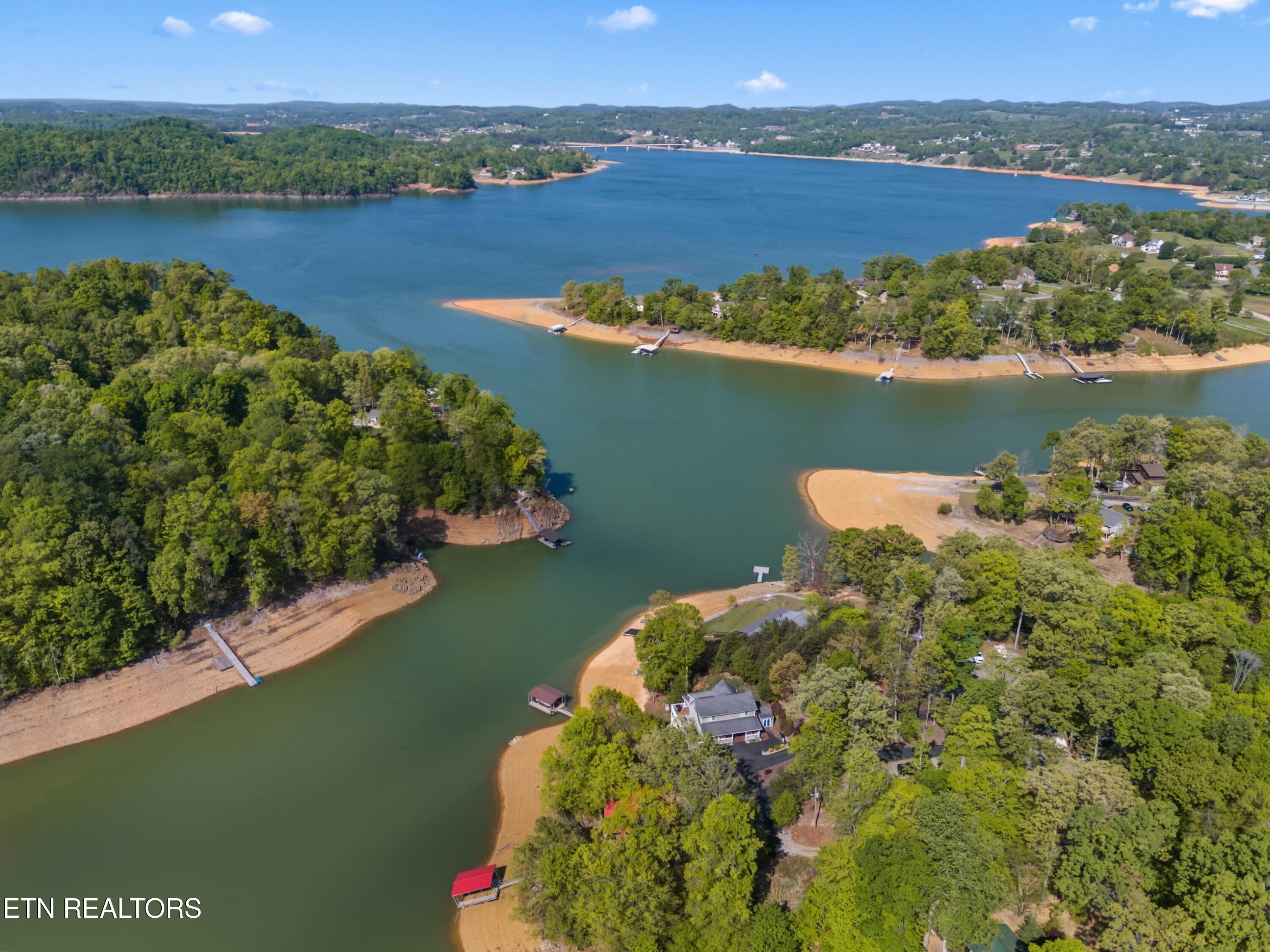 1055 Dean Circle Dandridge TN 37725