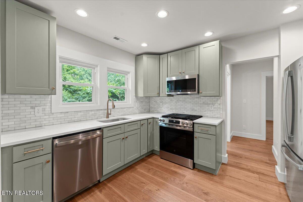 5702 Woodburn Drive Knoxville TN 37919