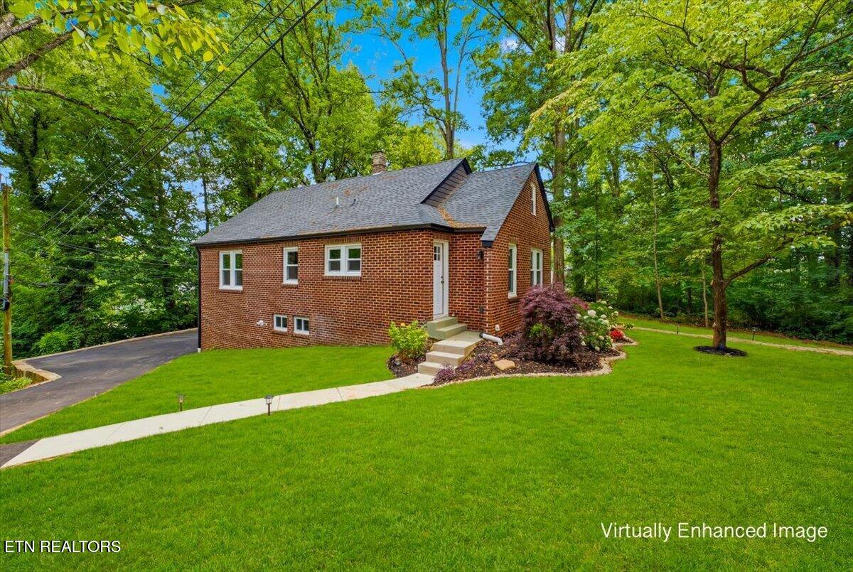 5702 Woodburn Drive Knoxville TN 37919