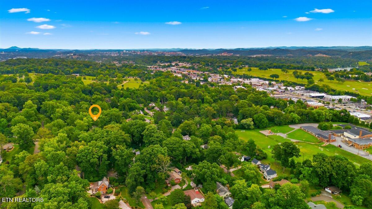5702 Woodburn Drive Knoxville TN 37919