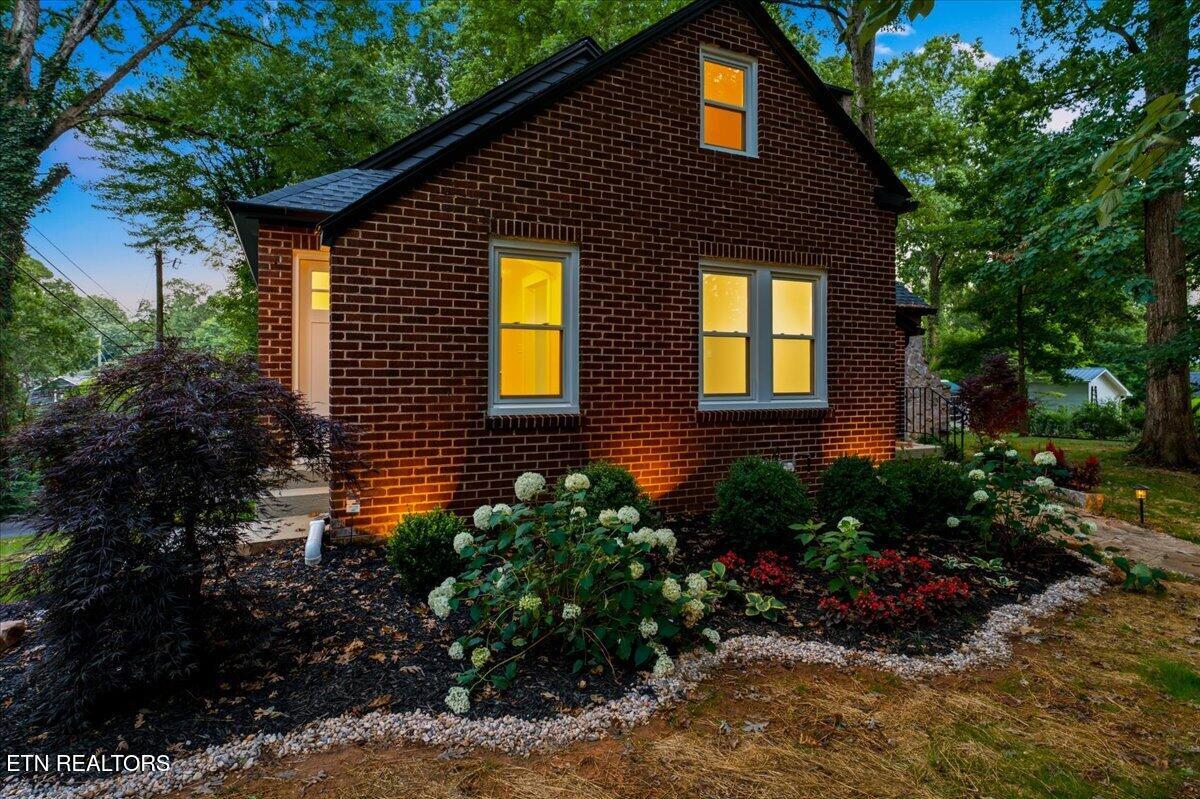 5702 Woodburn Drive Knoxville TN 37919