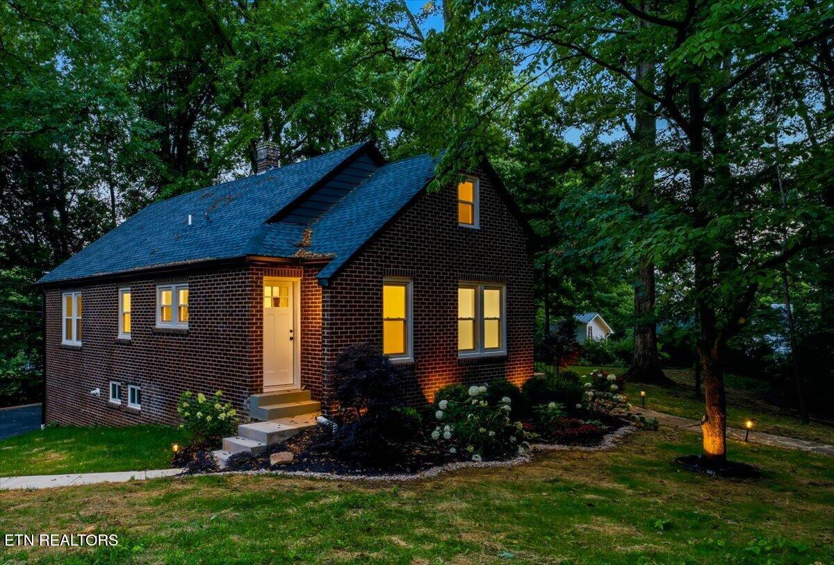 5702 Woodburn Drive Knoxville TN 37919
