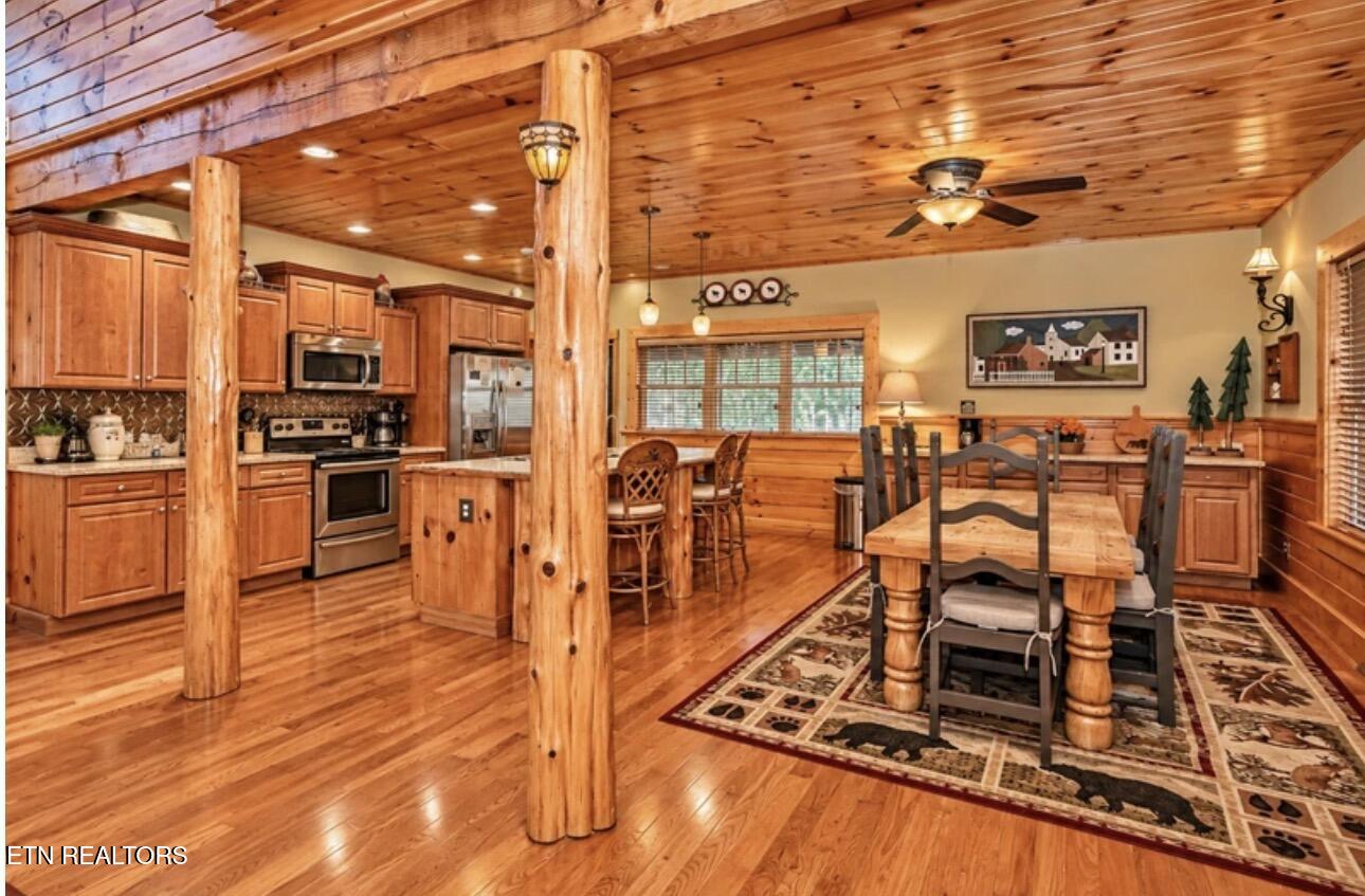 1340 Zachary Thomas Sevierville TN 37876