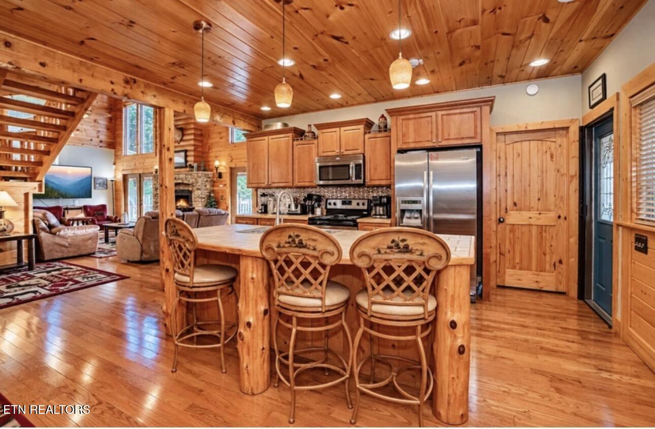 1340 Zachary Thomas Sevierville TN 37876