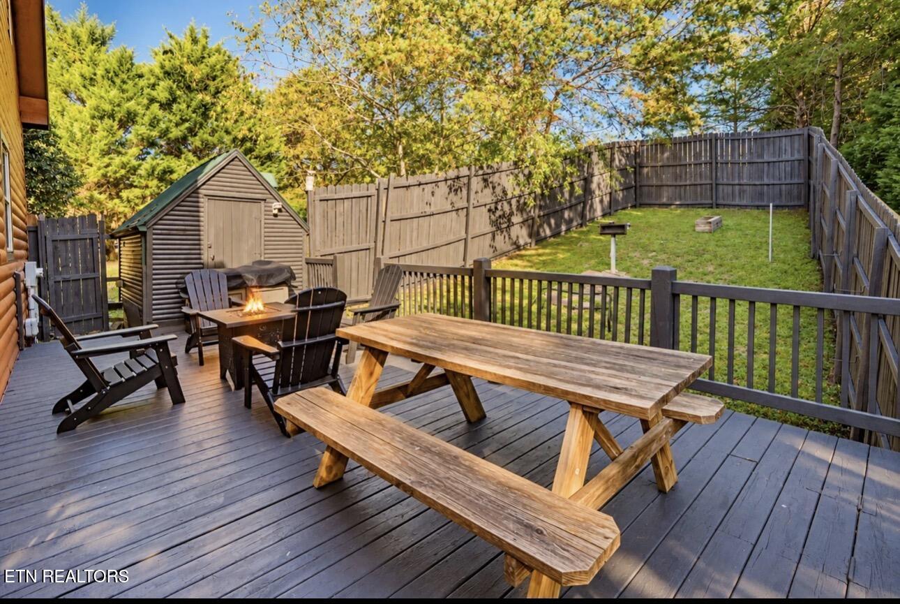 1340 Zachary Thomas Sevierville TN 37876