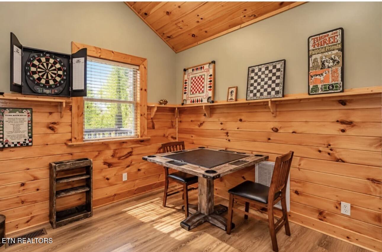 1340 Zachary Thomas Sevierville TN 37876