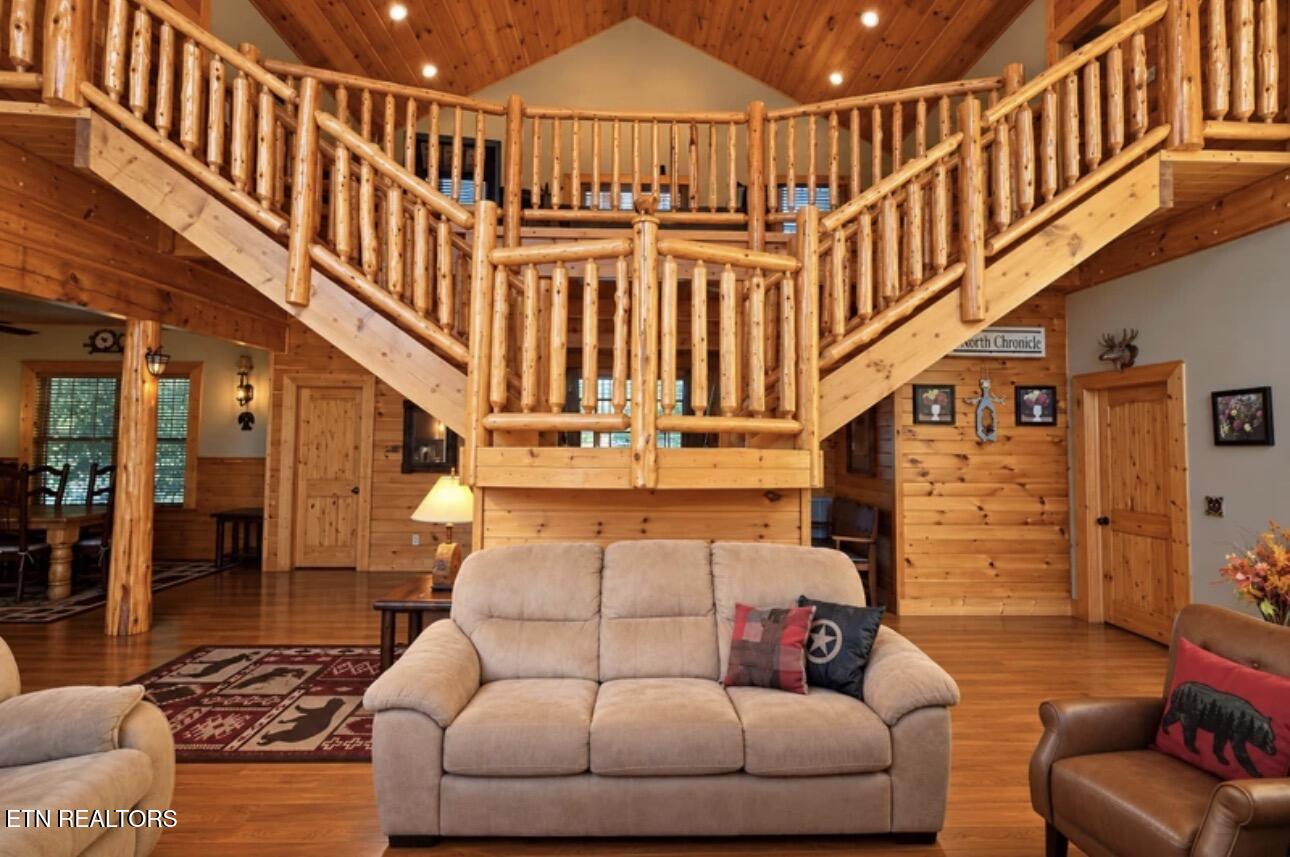 1340 Zachary Thomas Sevierville TN 37876