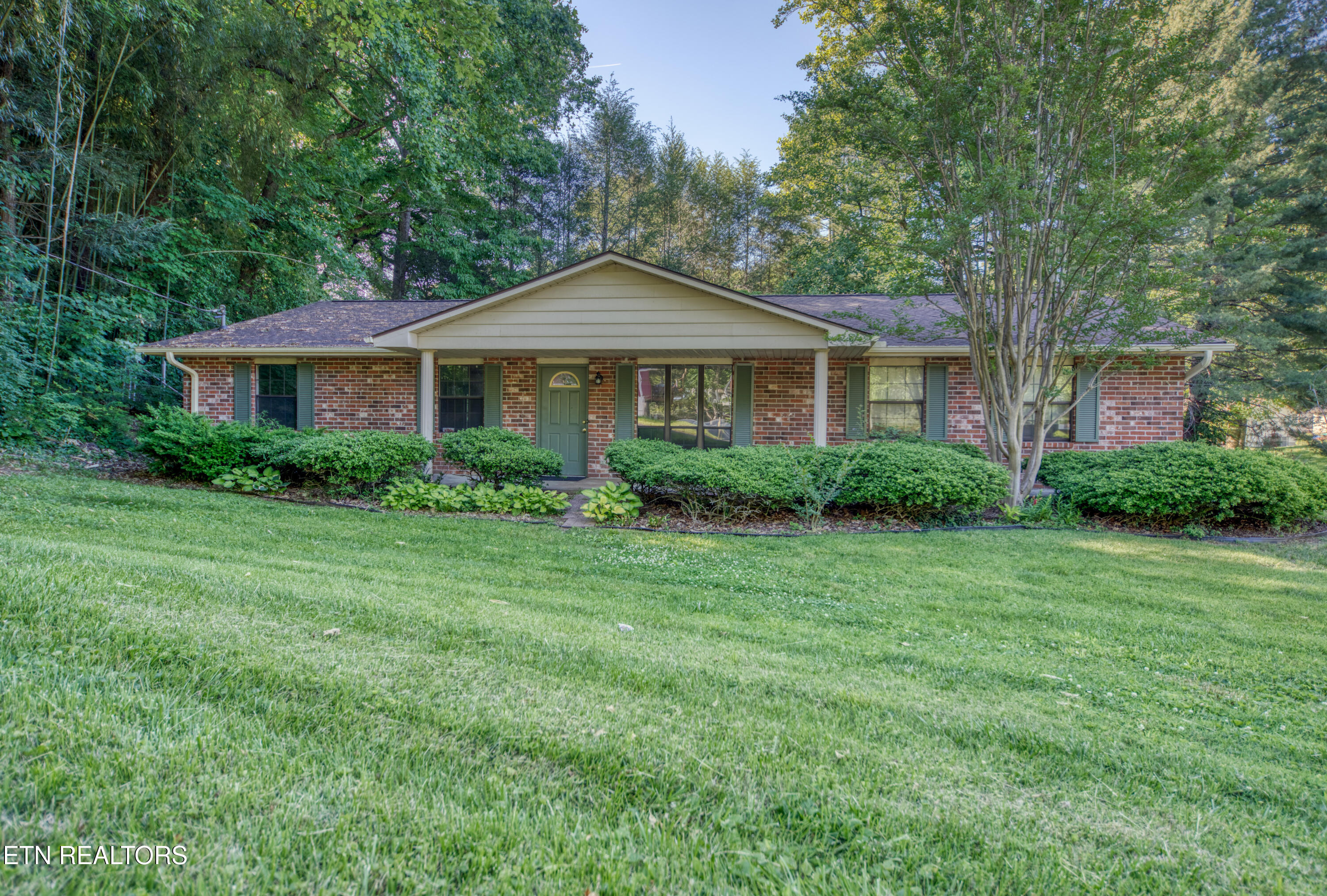 4521 Crestfield Road Knoxville TN 37921