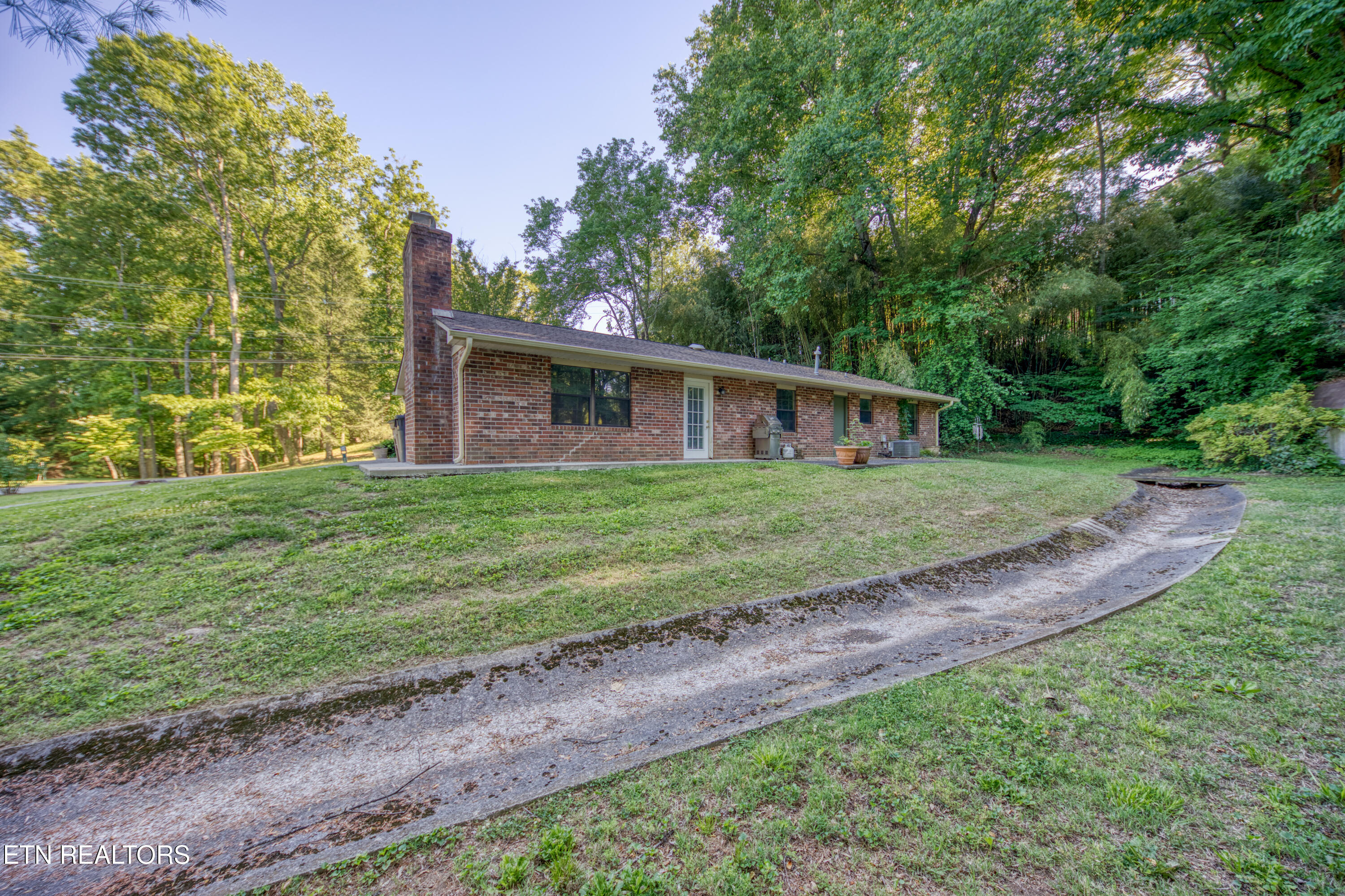 4521 Crestfield Road Knoxville TN 37921