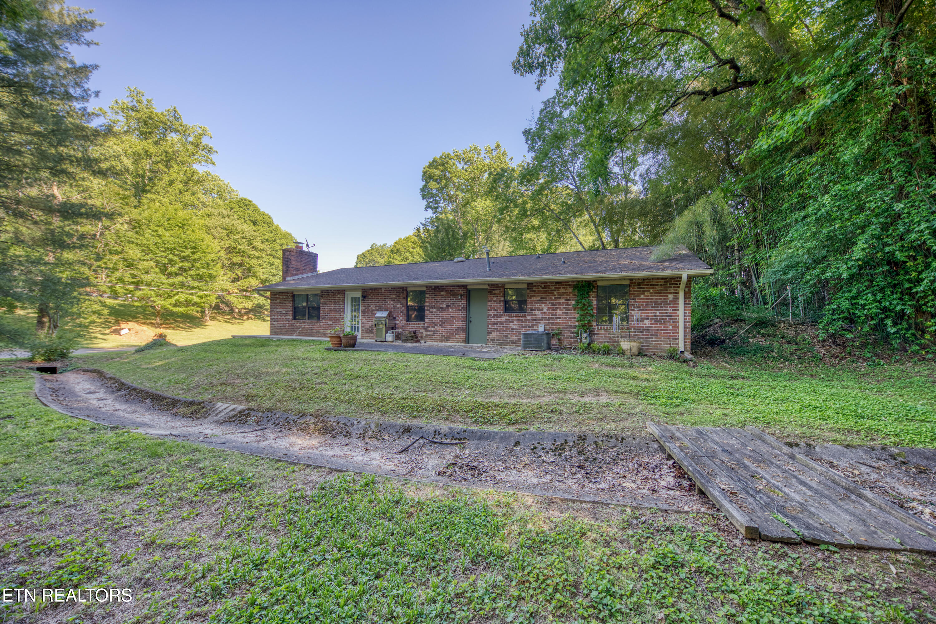 4521 Crestfield Road Knoxville TN 37921
