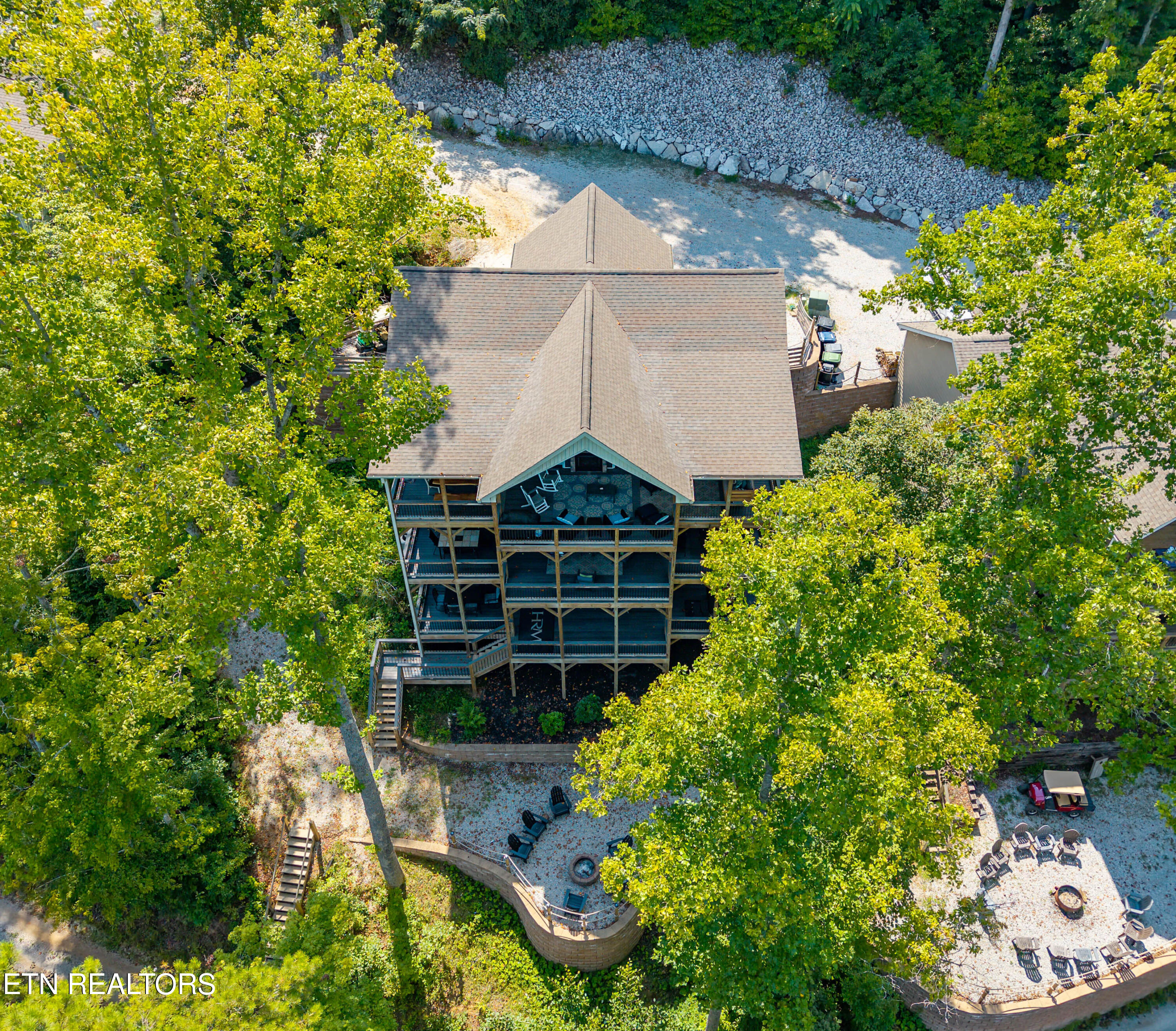 734 Waterfront Trail Lafollette TN 37766