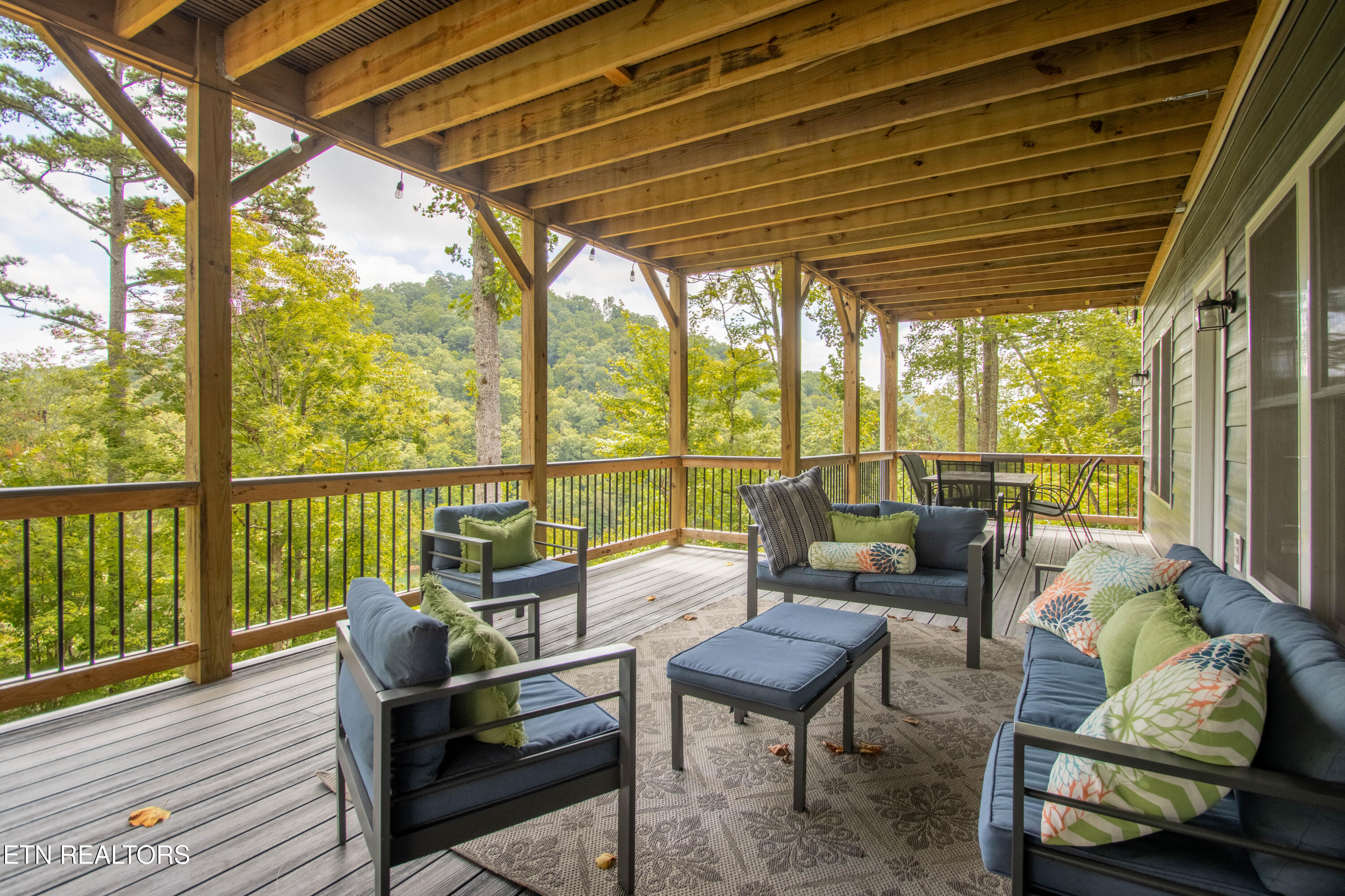 734 Waterfront Trail Lafollette TN 37766