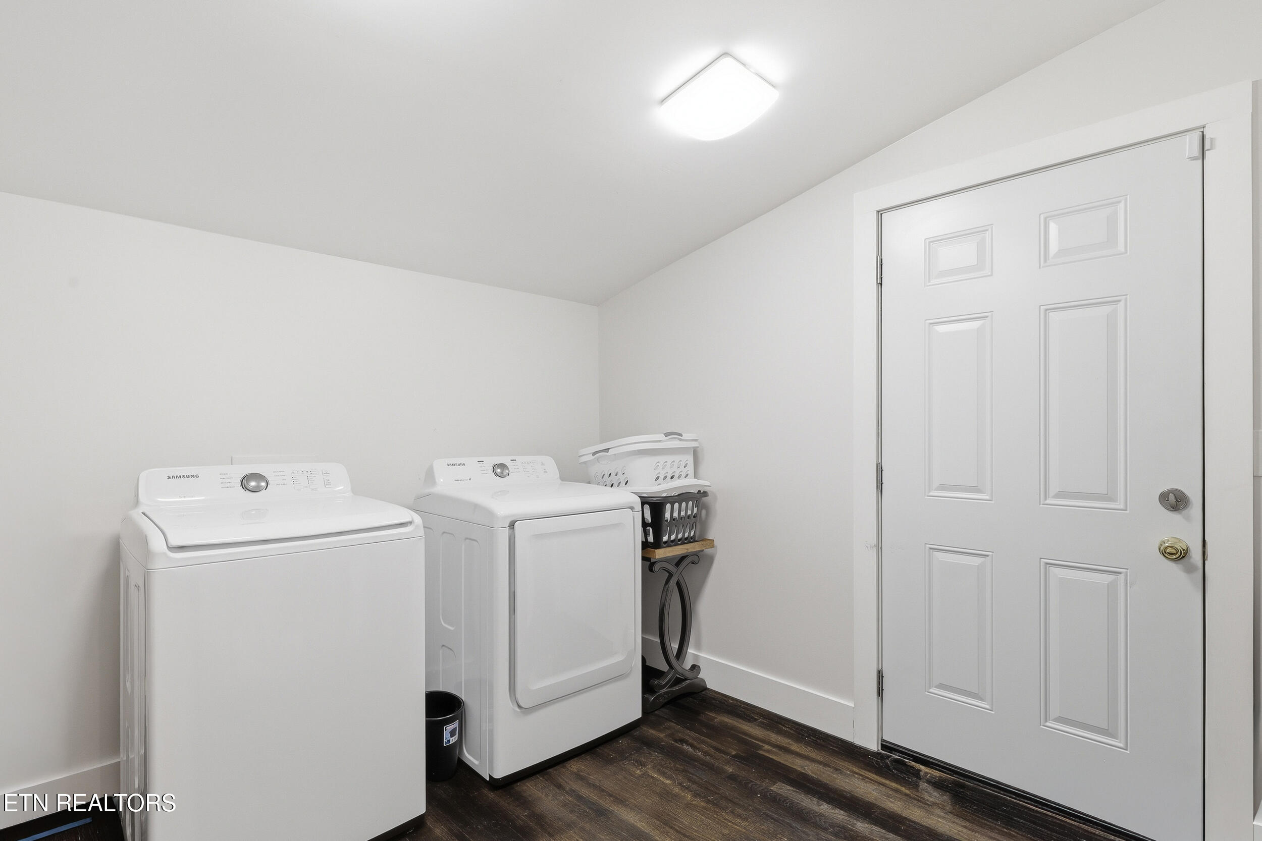 306 N Hill Street Lenoir City TN 37771