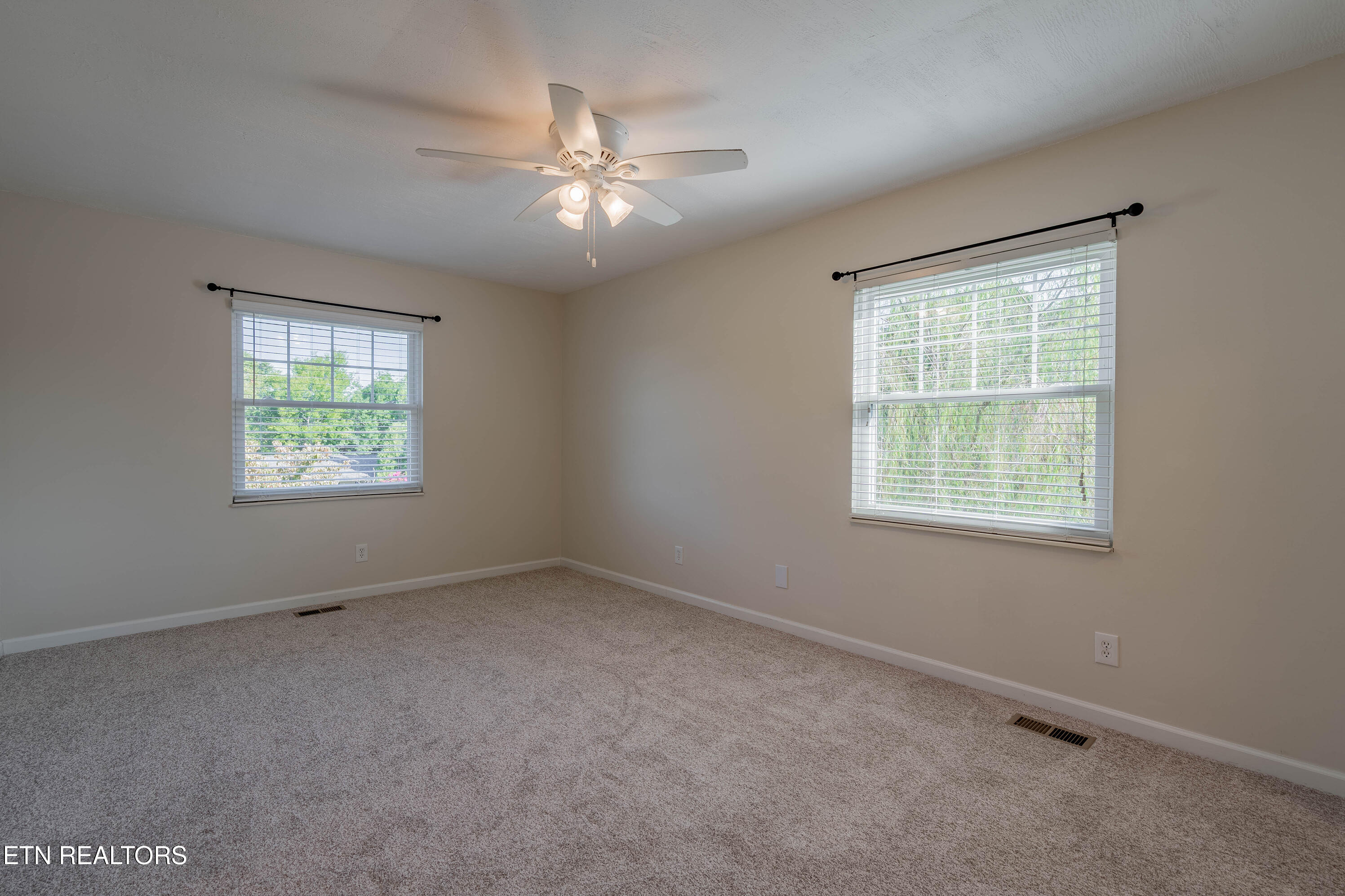 1324 Chipwood Circle Knoxville TN 37932