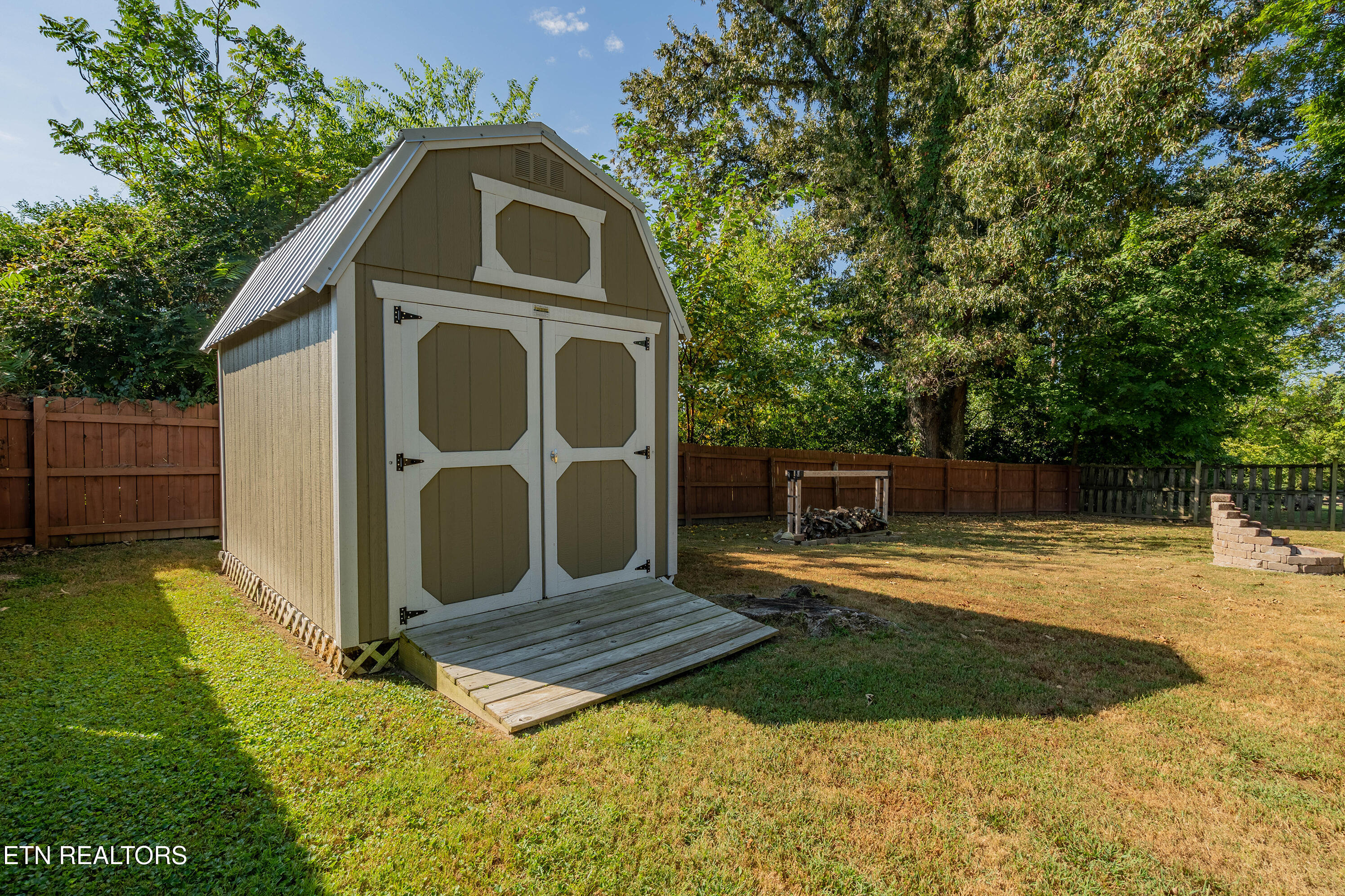1324 Chipwood Circle Knoxville TN 37932